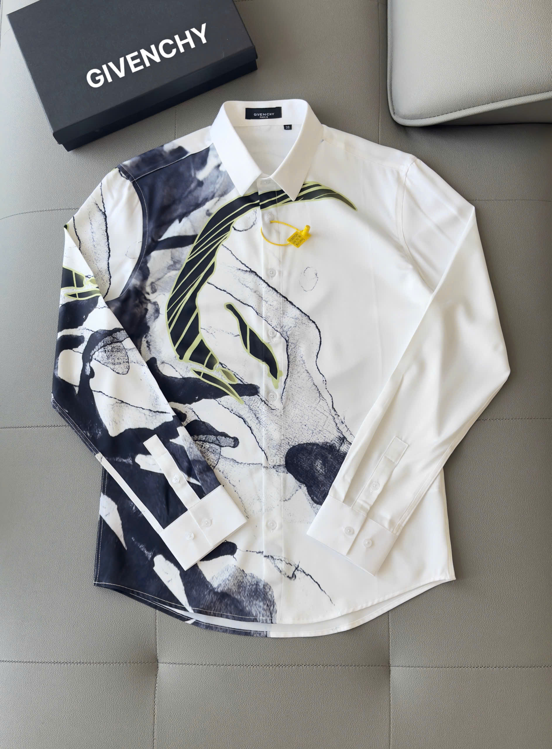 Áo sơ mi lụa Givenchy GVC Trắng họa tiết Xanh Than Like Auth 38-41 DDT