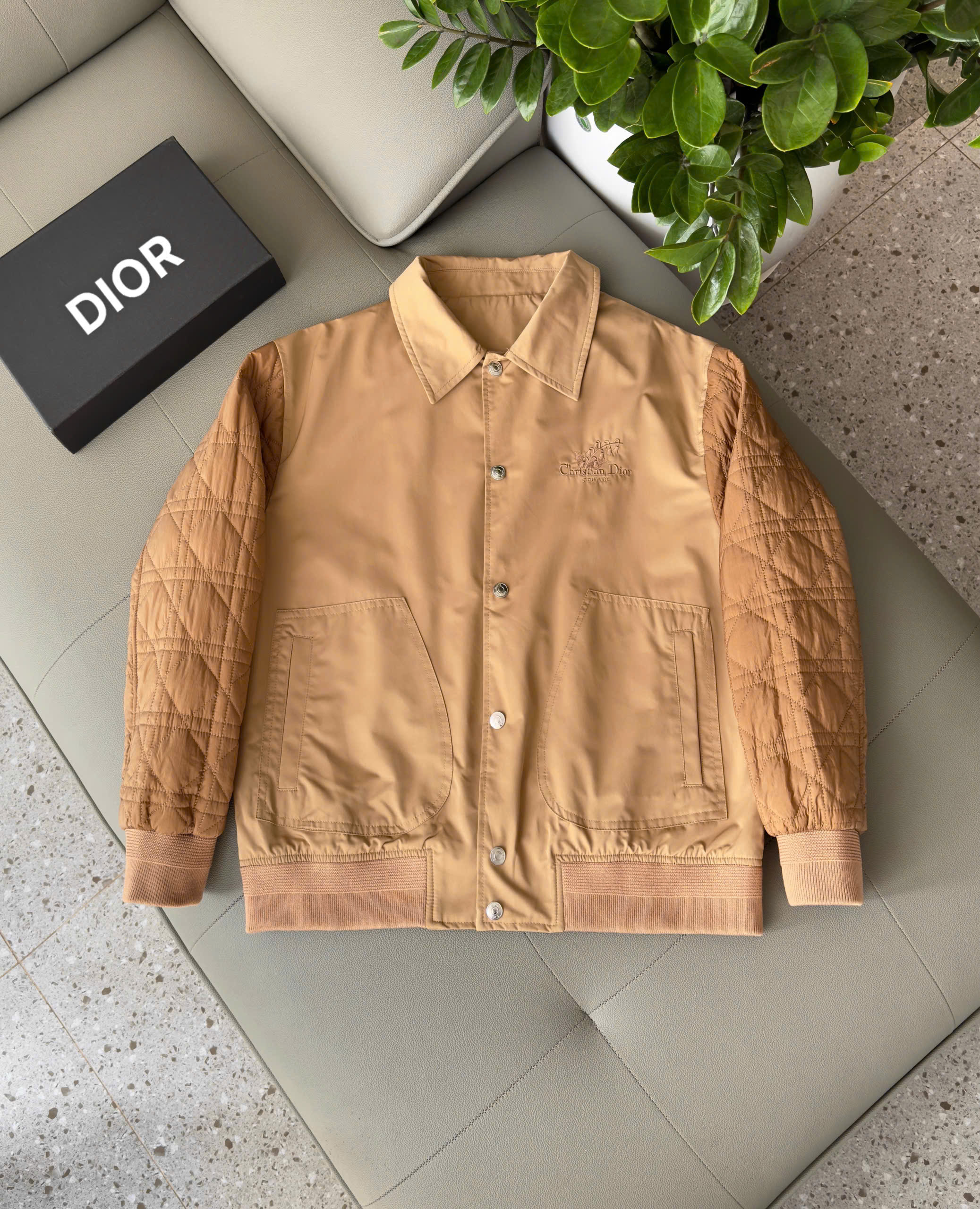 Áo khoác Dior CD Nâu check kẻ tay vân chìm LIke Auth S-L DDT