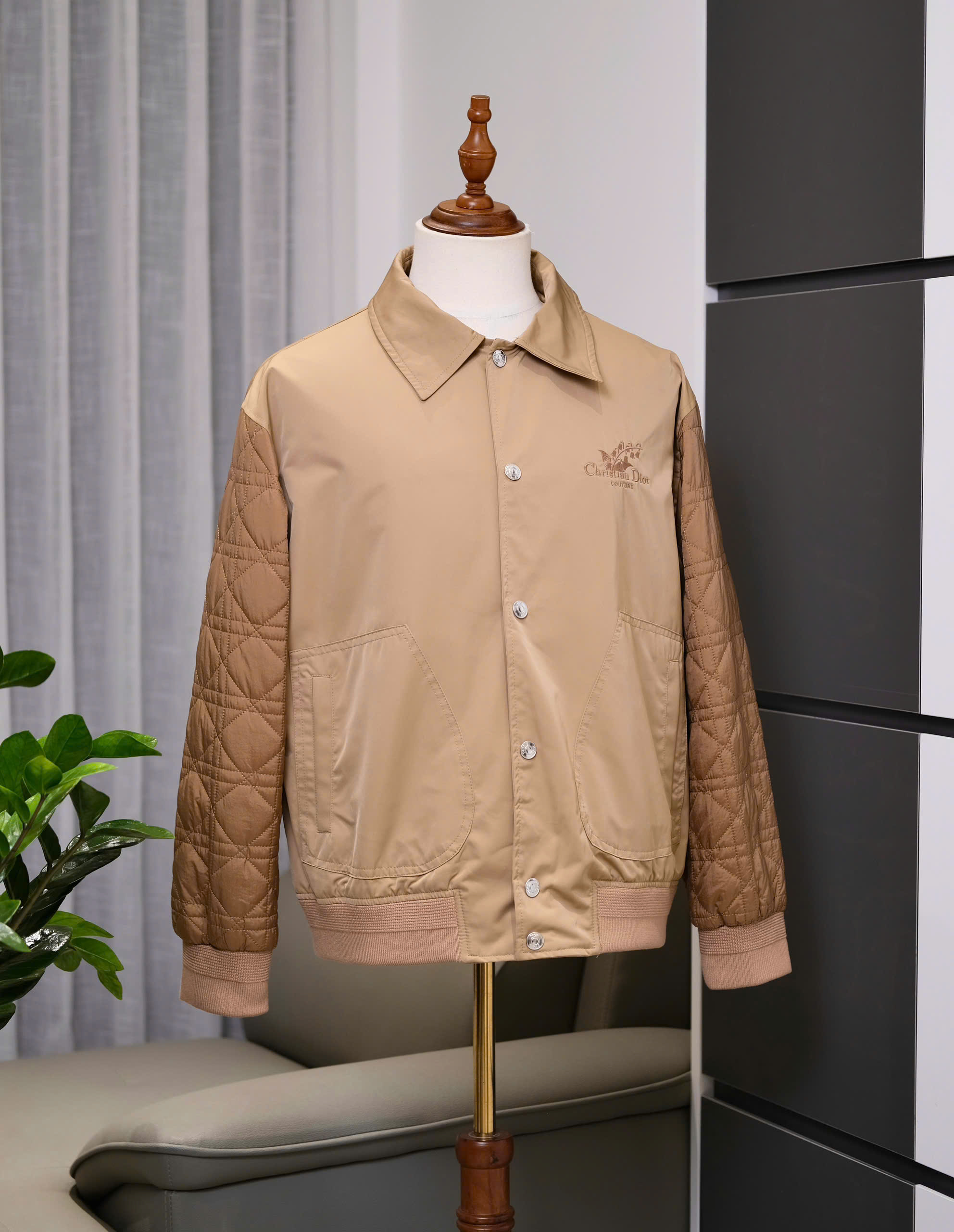 Áo khoác Dior CD Nâu check kẻ tay vân chìm LIke Auth S-L DDT