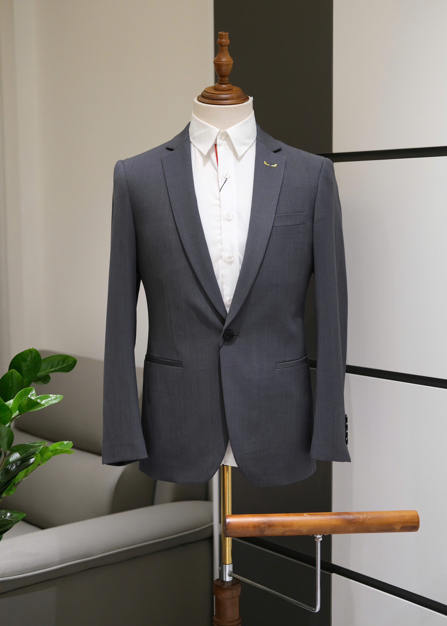 Set bộ Vest Fendi Xám logo thêu đôi mắt Vàng new 2026 Like Auth 46-54 DDT