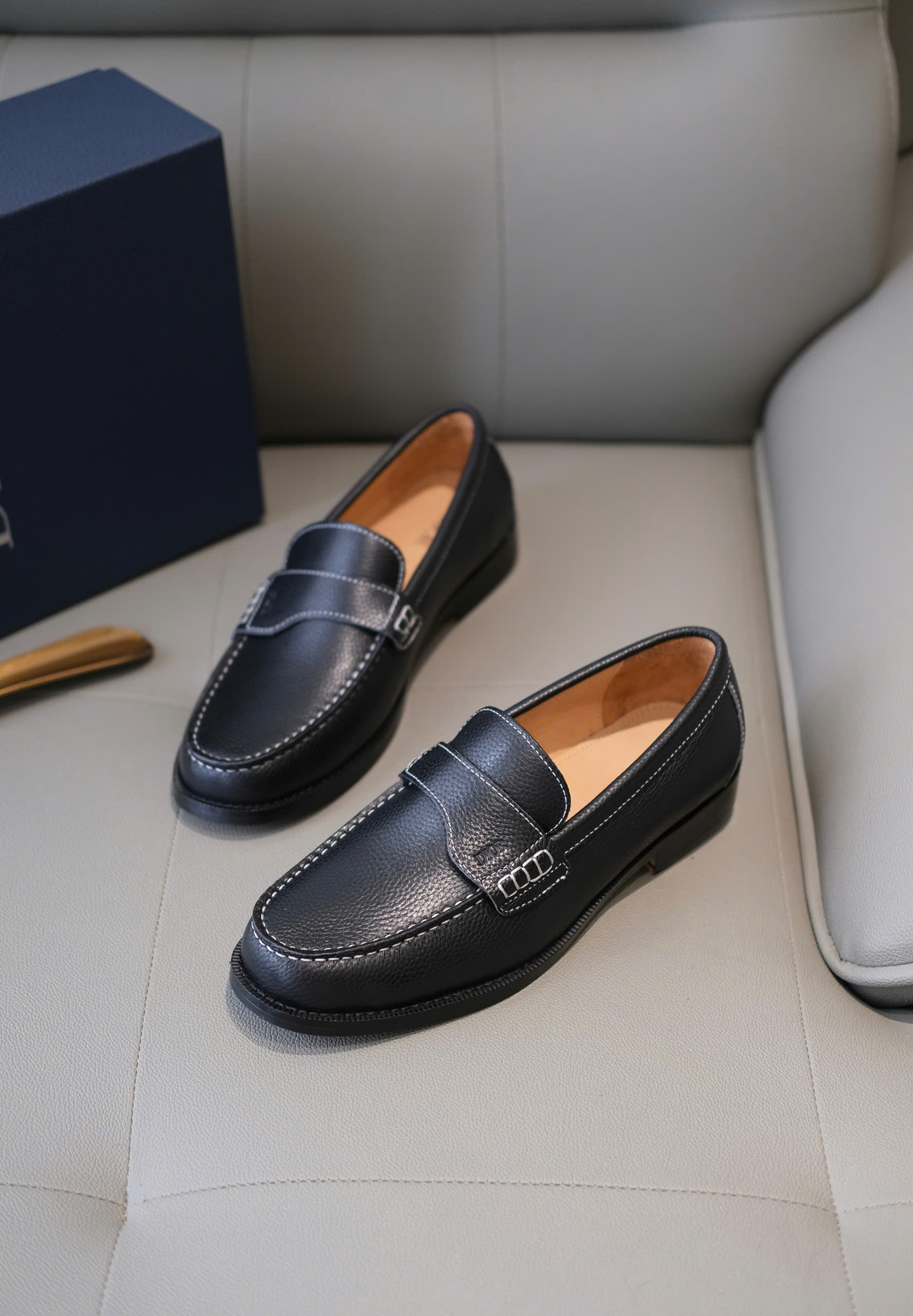 Giày loafer Dior CD Đen sần viền chỉ Trắng Like Auth 38-43 DDT