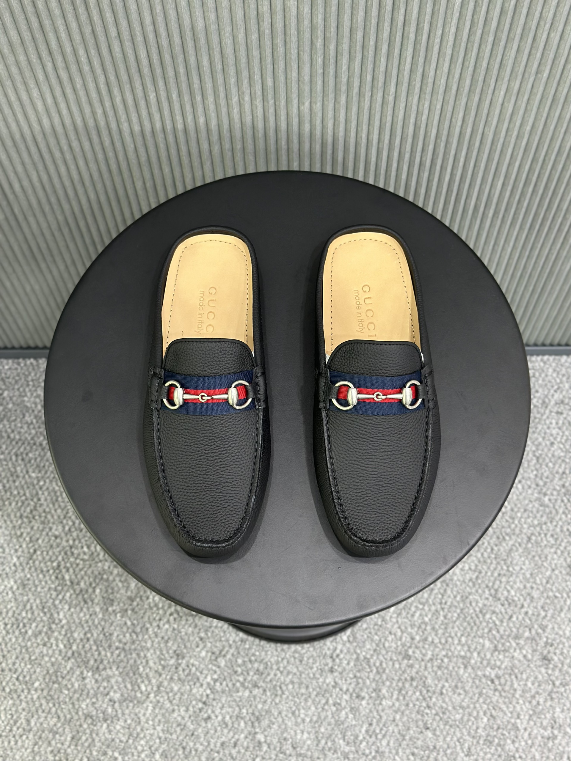 Giày sục Gucci GC Đen sần kẻ Xanh Đỏ móc khóa 38-43 VTN