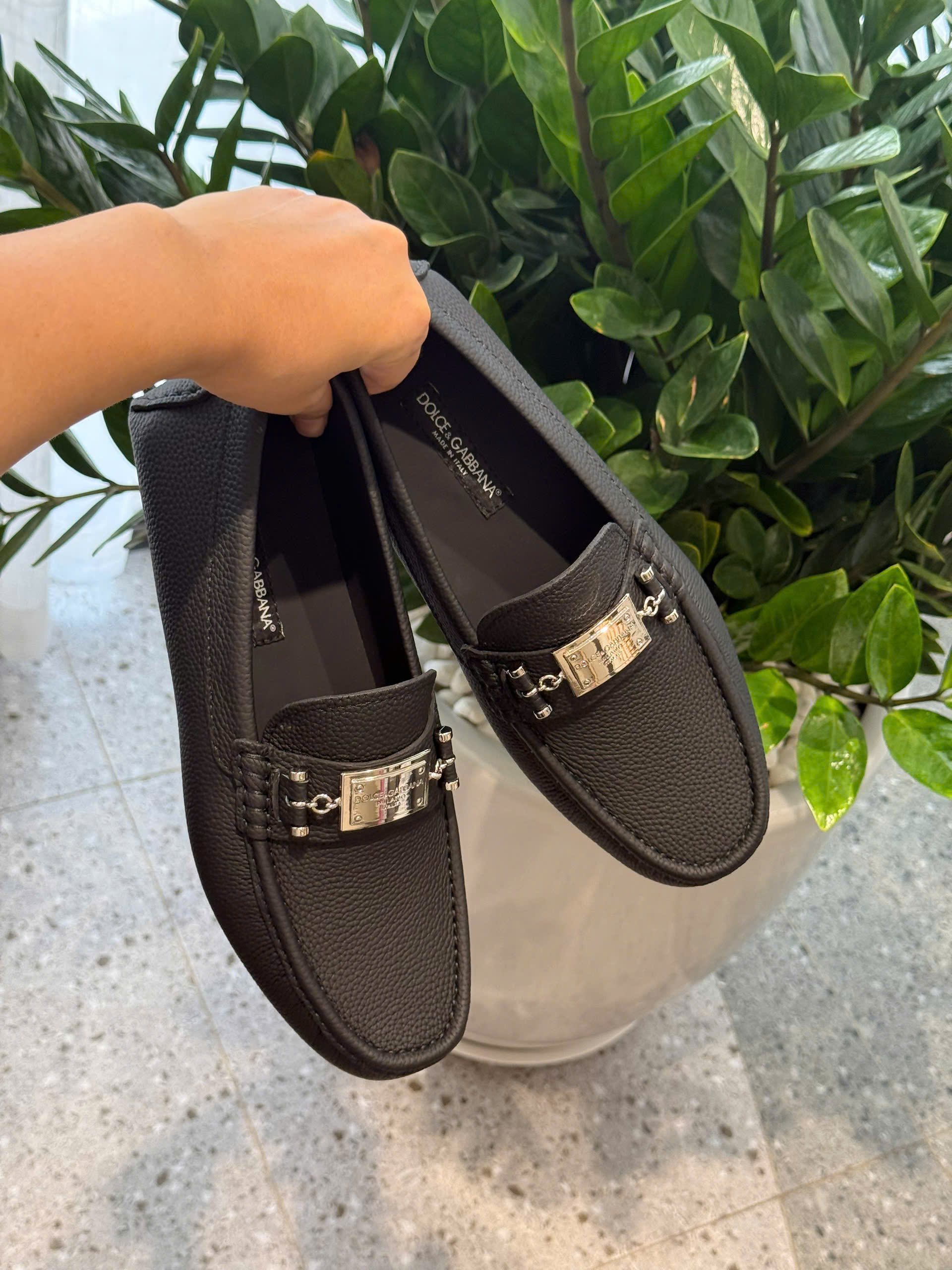Giày moca Dolce Gabbana DG Đen sần logo tag vuông bạc Like Auth 38-43 DDT