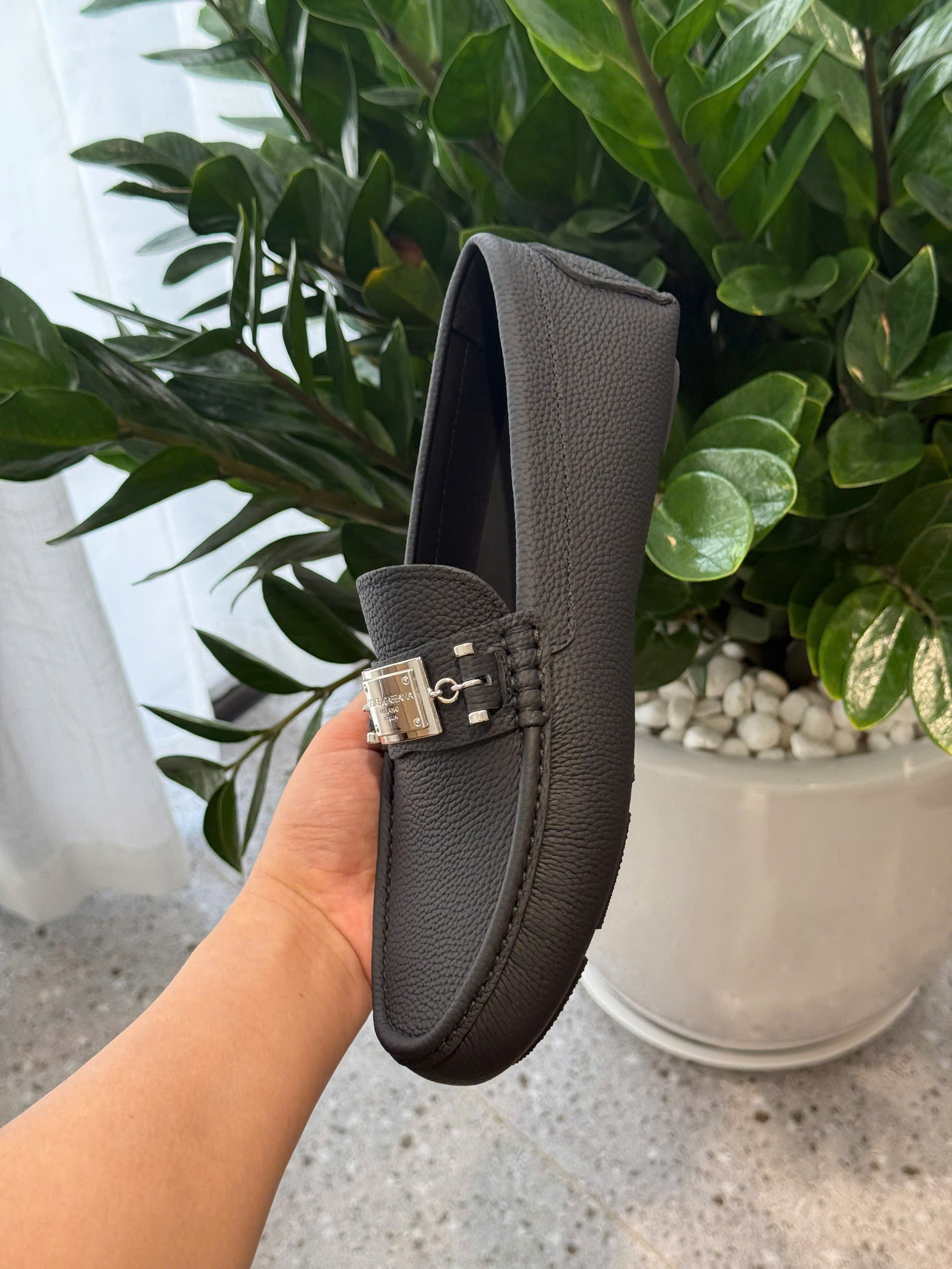 Giày moca Dolce Gabbana DG Đen sần logo tag vuông bạc Like Auth 38-43 DDT