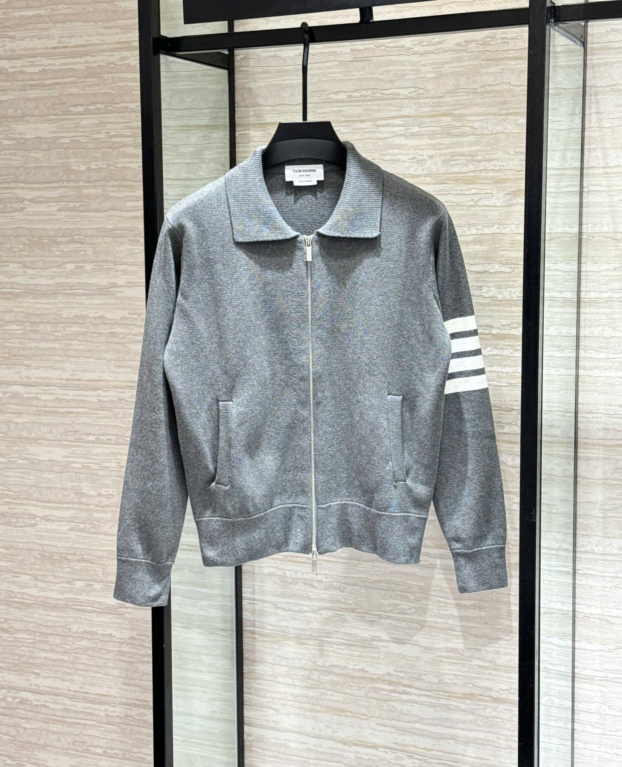 Áo khoác len Thombrowne Xám Ghi cổ bẻ kẻ tay sọc Trắng Like Auth M-XXL DDT