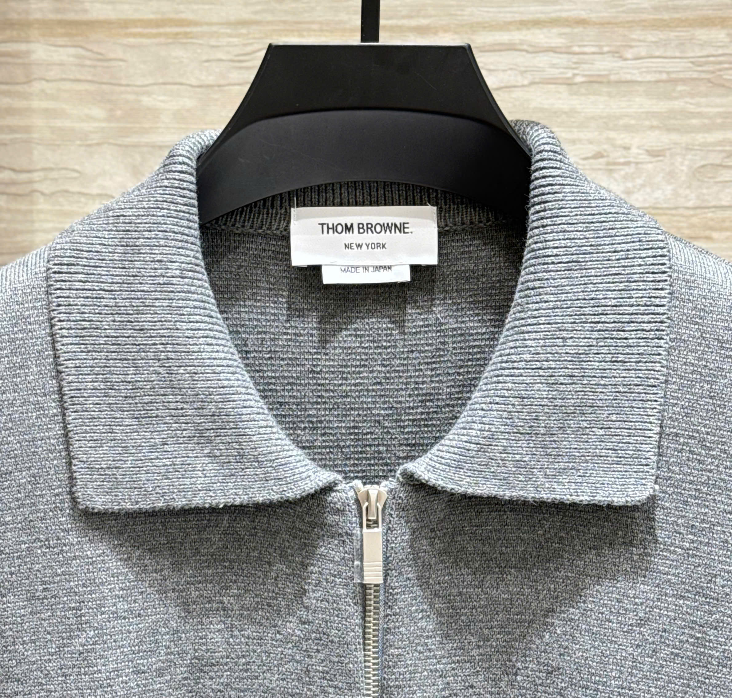 Áo khoác len Thombrowne Xám Ghi cổ bẻ kẻ tay sọc Trắng Like Auth M-XXL DDT
