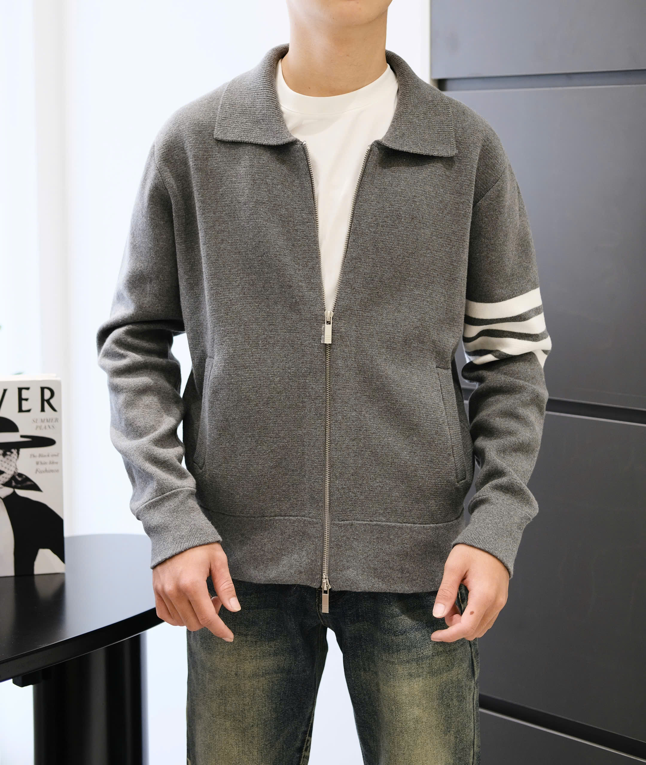 Áo khoác len Thombrowne Xám Ghi cổ bẻ kẻ tay sọc Trắng Like Auth M-XXL DDT