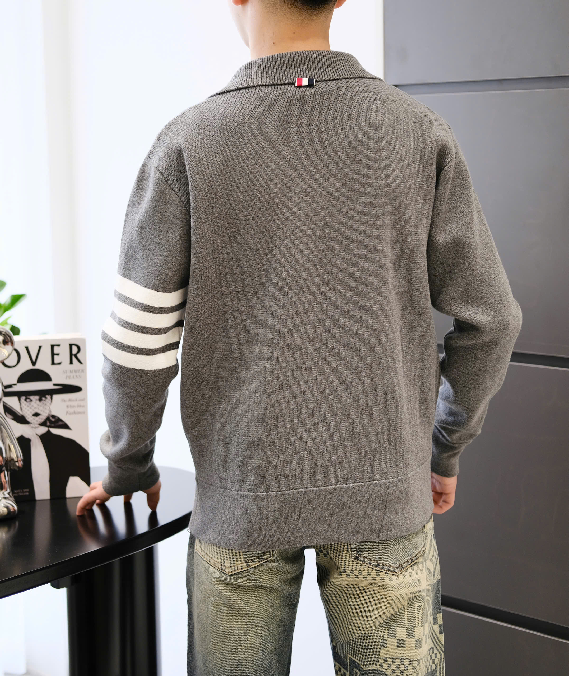 Áo khoác len Thombrowne Xám Ghi cổ bẻ kẻ tay sọc Trắng Like Auth M-XXL DDT