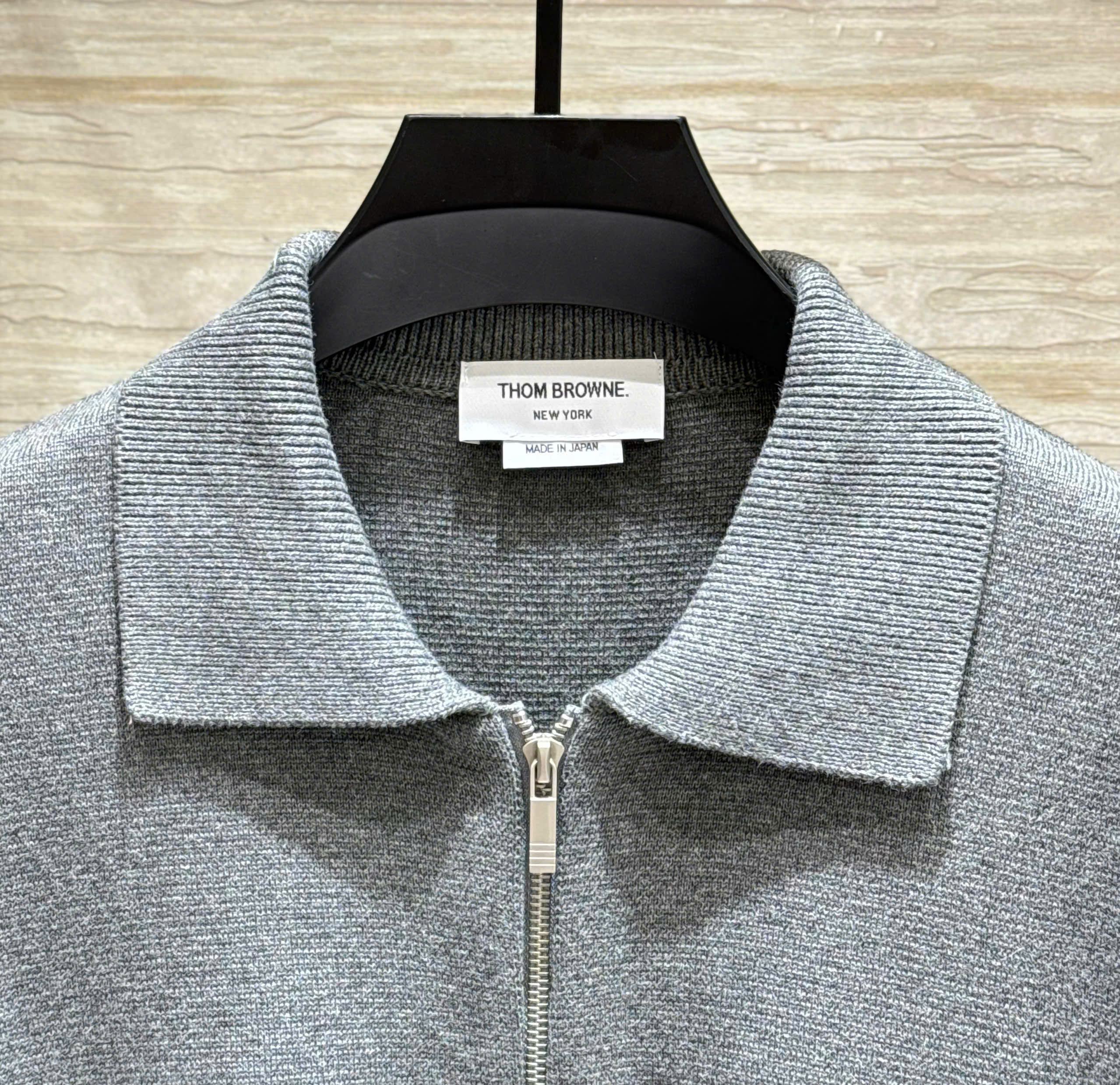 Áo khoác len Thombrowne Xám Ghi cổ bẻ kẻ 2 tay sọc Xanh Đỏ Like Auth M-XXL DDT