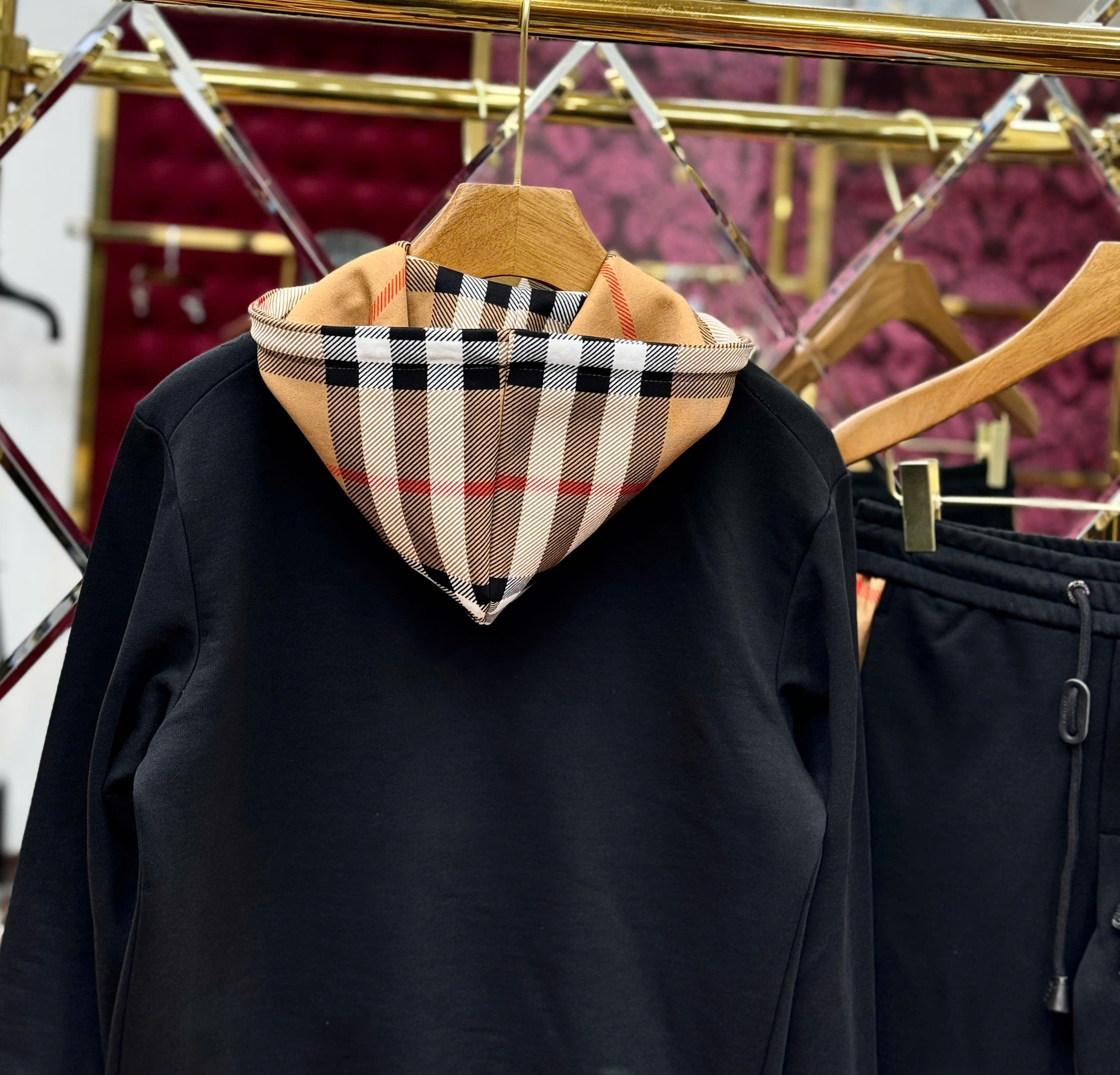 Set bộ Burberry BBR khóa mũ Đen check kẻ sọc logo thêu ngựa bay Like Auth S-XL MK