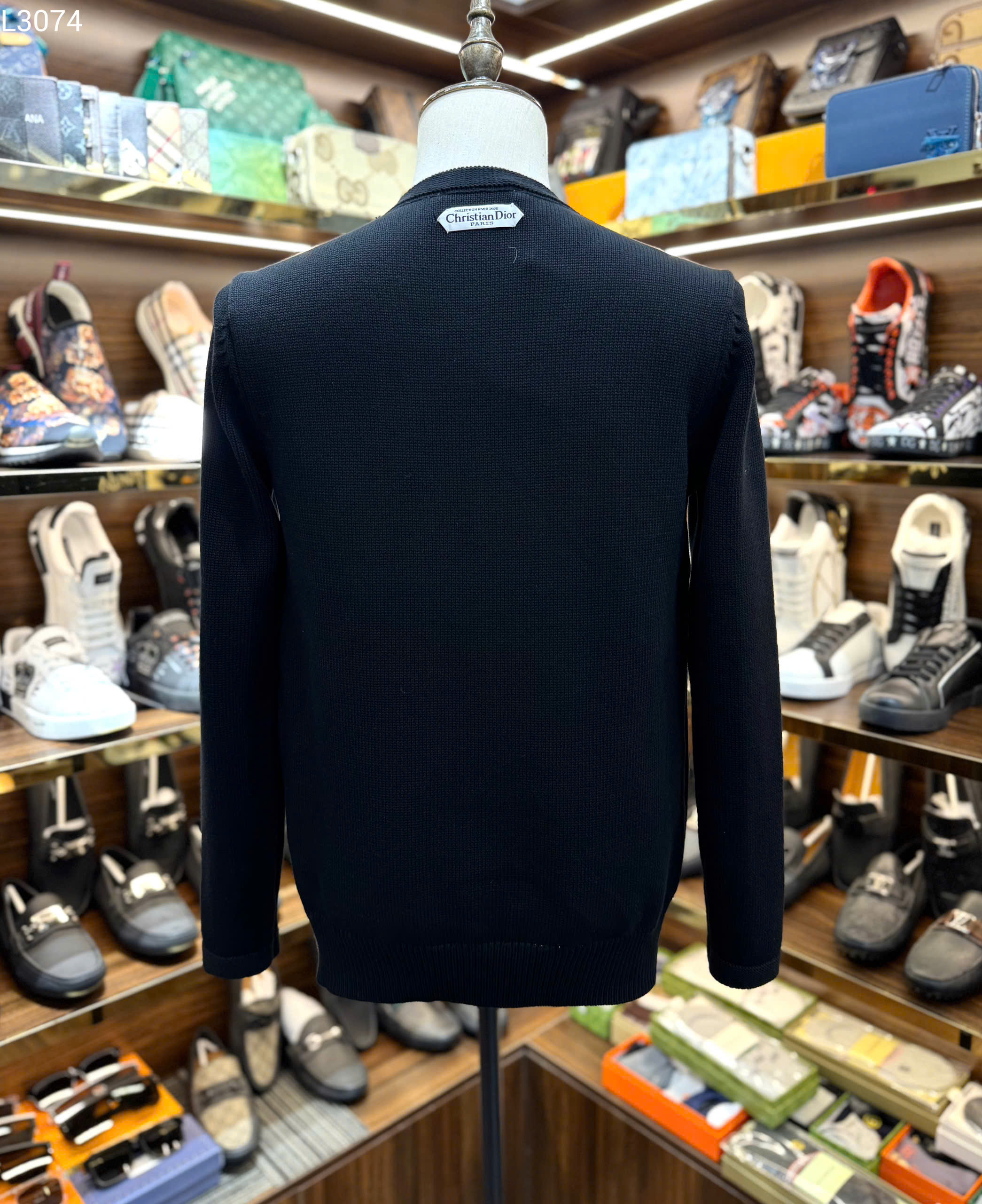 Áo sweater len Dior logo chữ ngực Like Auth XS-M MK