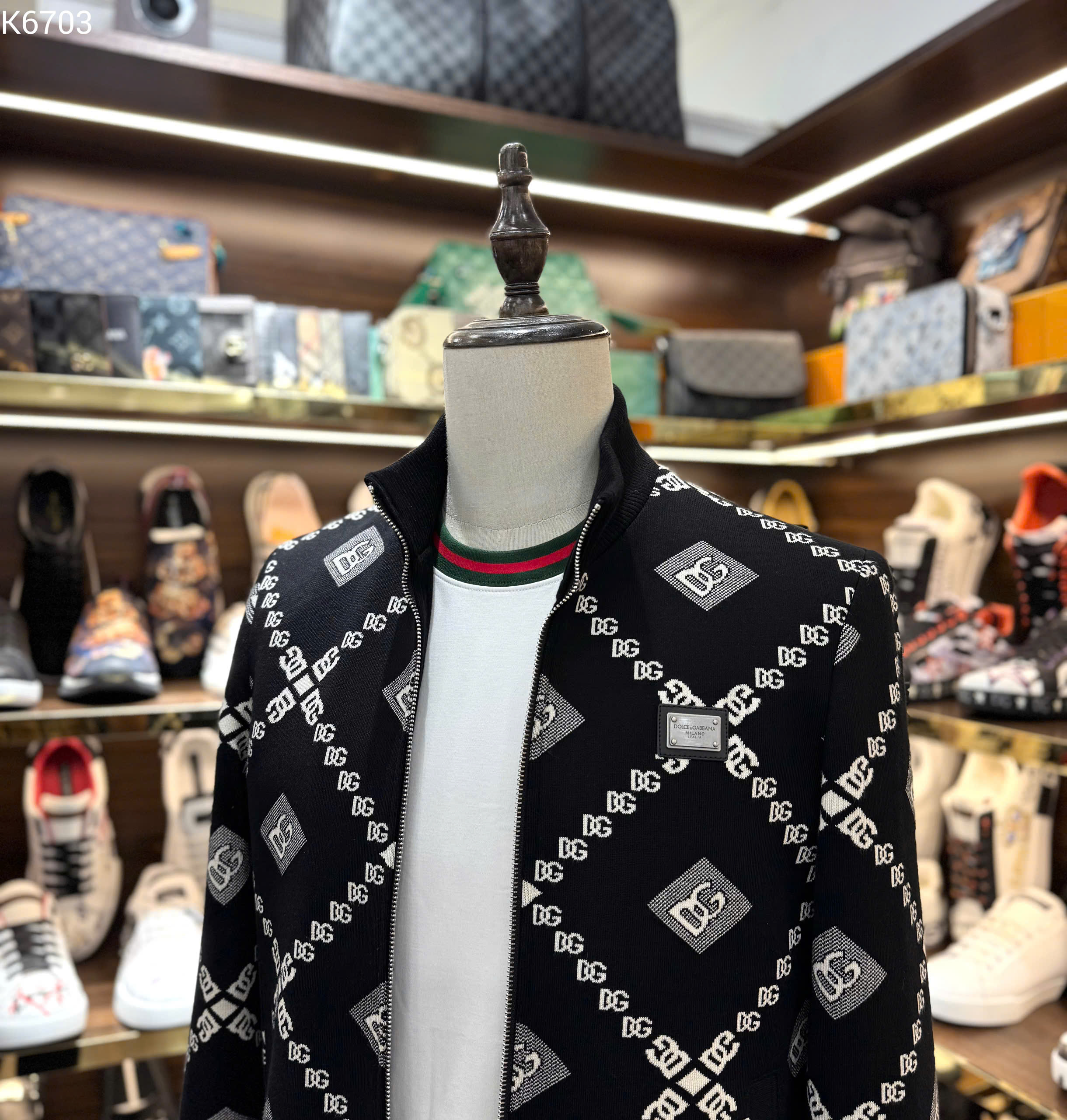 Áo polo len dài tay Dolce Gabbana DG họa tiết ô con thoi Like Auth 48-52 MK