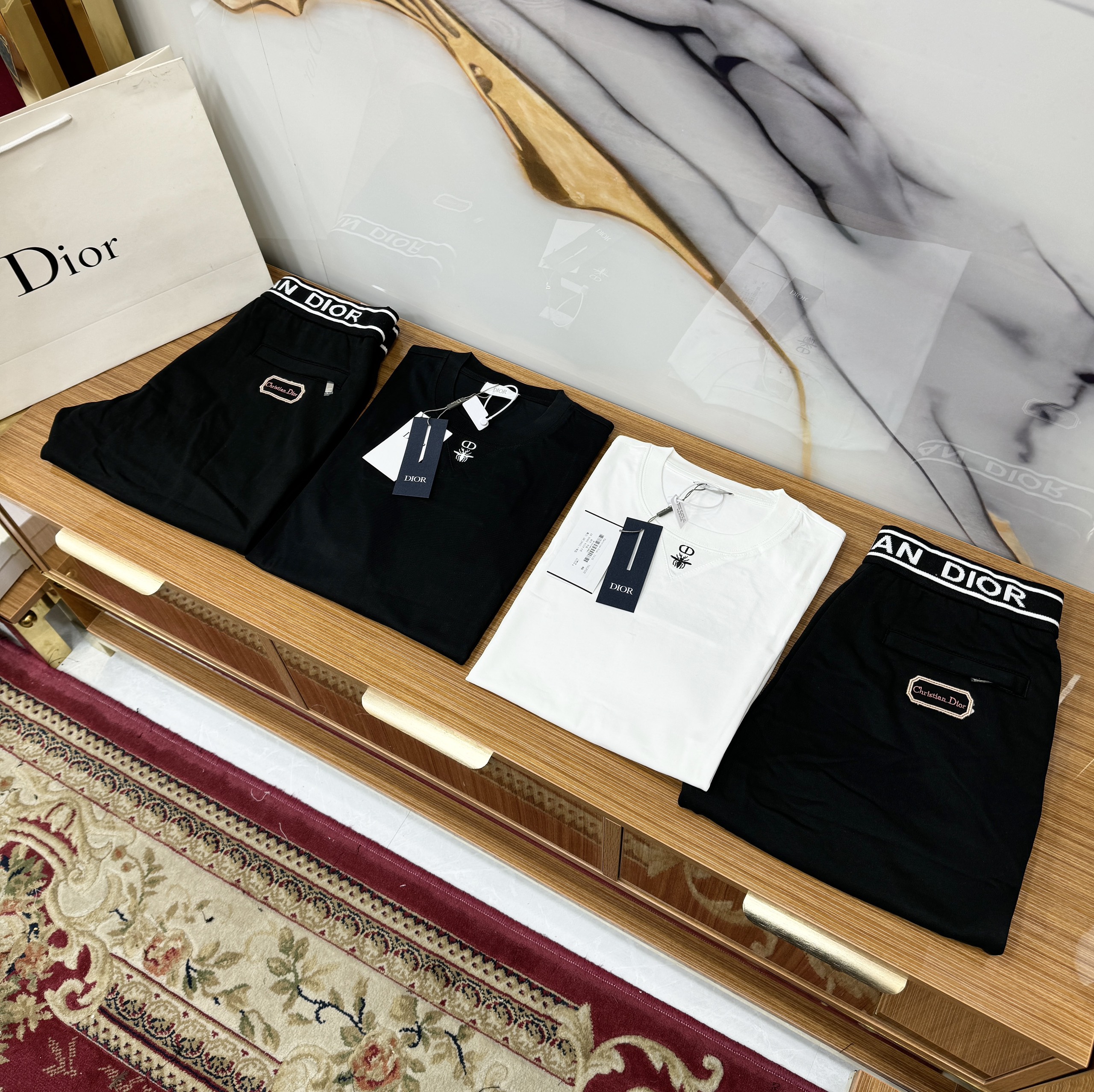 Bộ, Set hè Dior CD logo Ong tag vuông thêu Like Auth on web CD LK