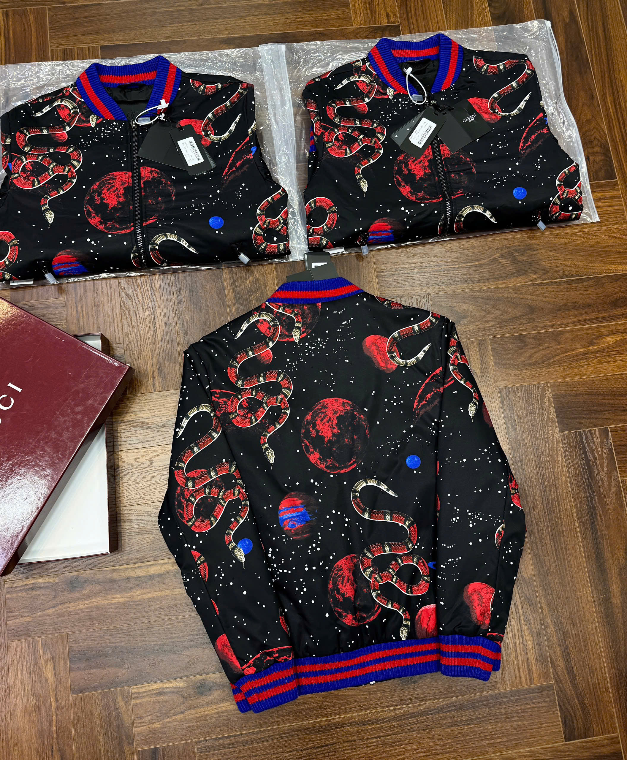 Áo khoác bomber gió Gucci GC Rắn snake check kẻ cổ Xanh Đỏ Like Auth 44-50 MK