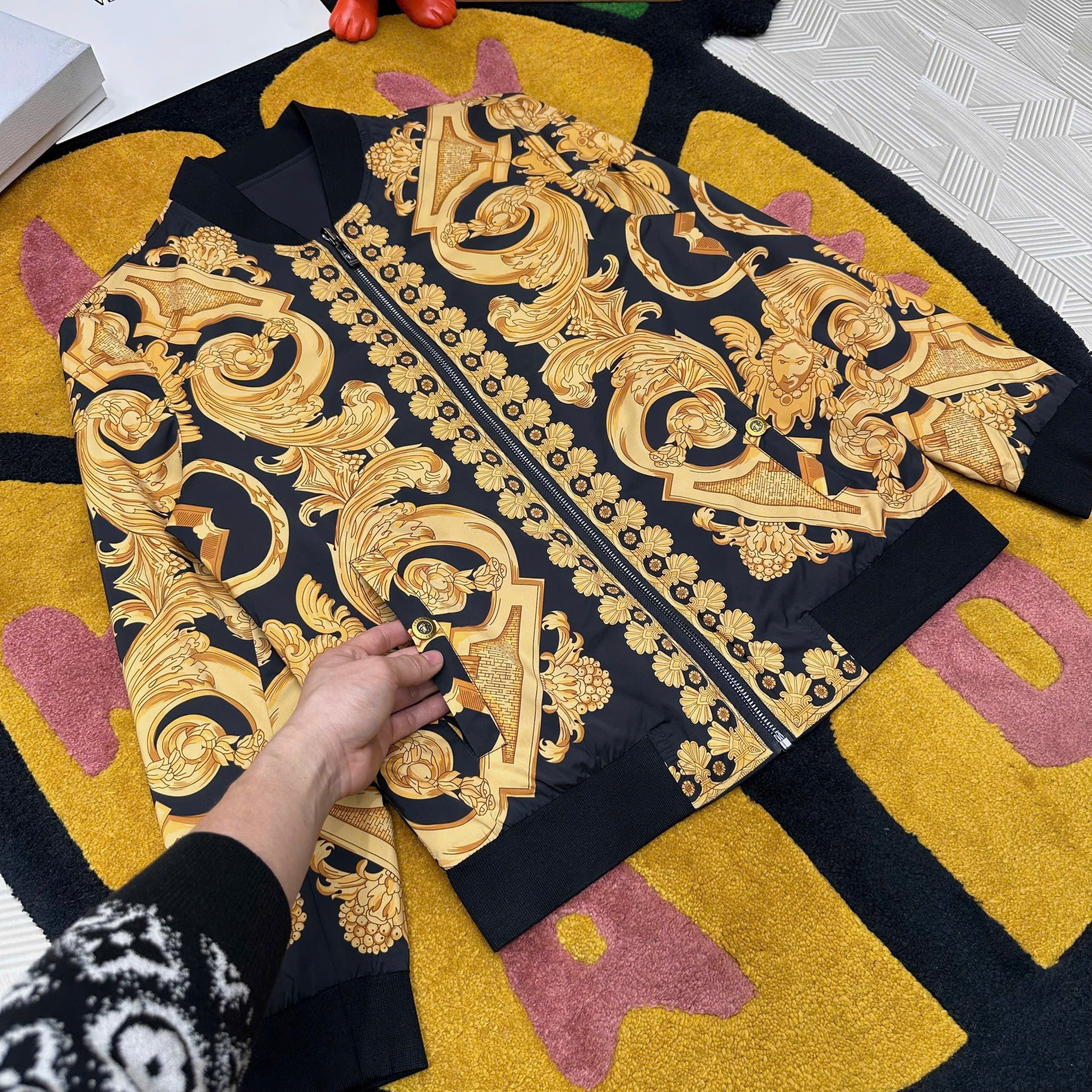 Áo khoác jacket Versace VS 2 mặt khóa Like Auth 48-54 MK