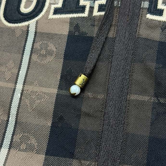 Áo khoác hoodie Louis Vuitton LV 1361 Nâu kẻ sọc logo ngực Like Auth S-L VTN