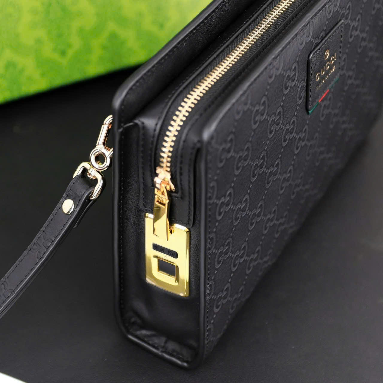 Túi ví Clutch Gucci GC vân monogram dập chìm tag da khóa vân tay Like AUth 25x15x6 DDT