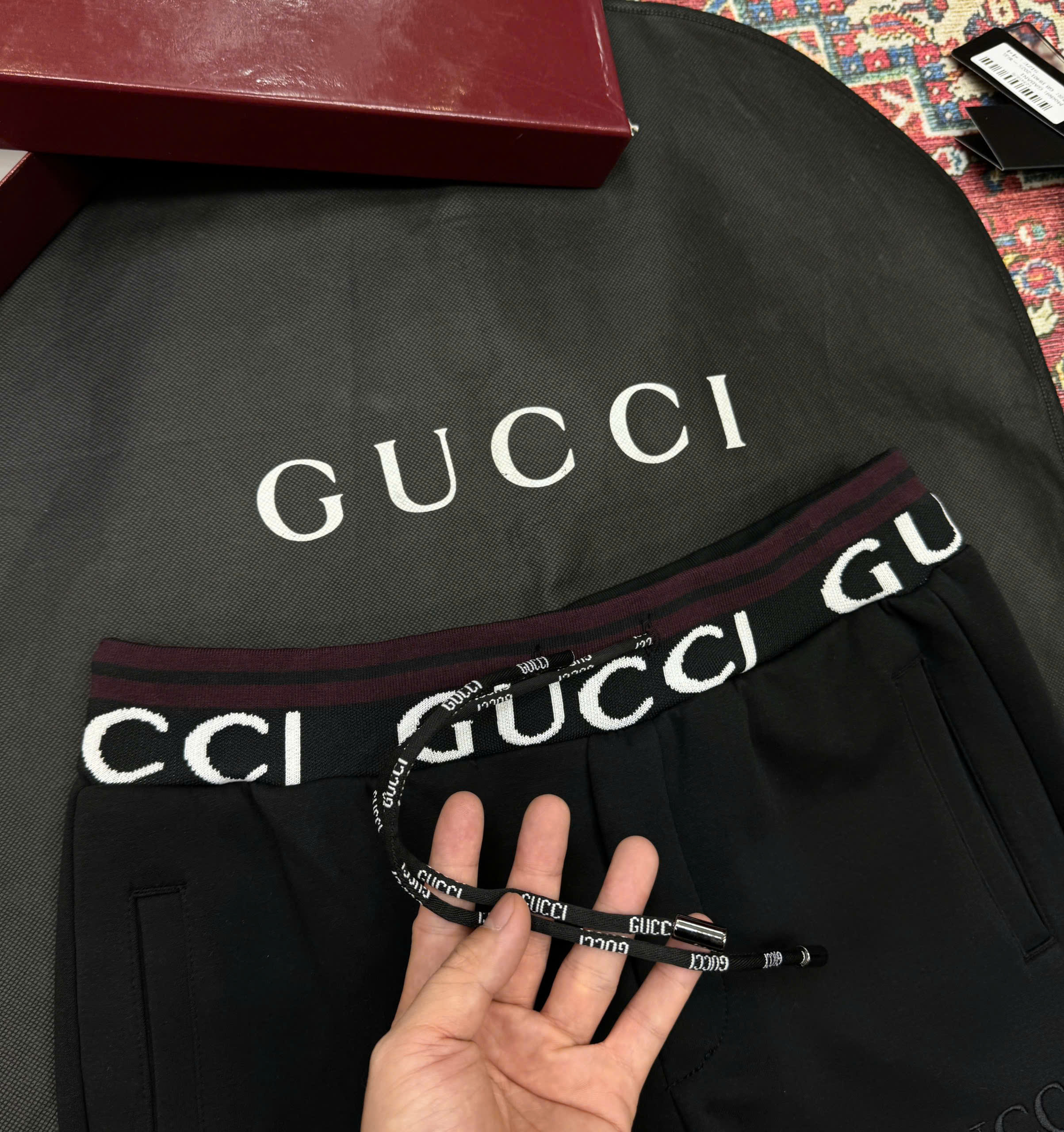 Quần Jogger Gucci GC Đen check cạp logo thêu đùi Like Auth 44-50 CD