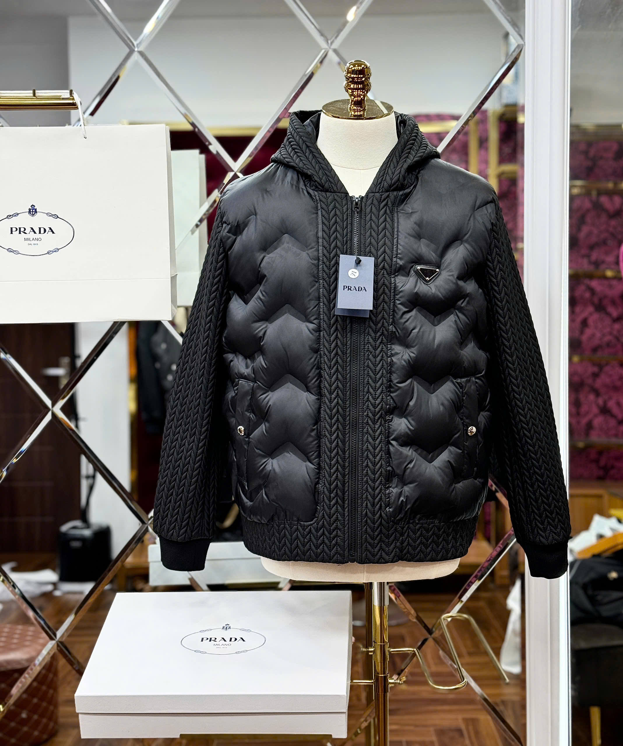 Áo khoác phao Prada phối tay mũ len đan logo tam giác tag ngực Like Auth M-XL MK