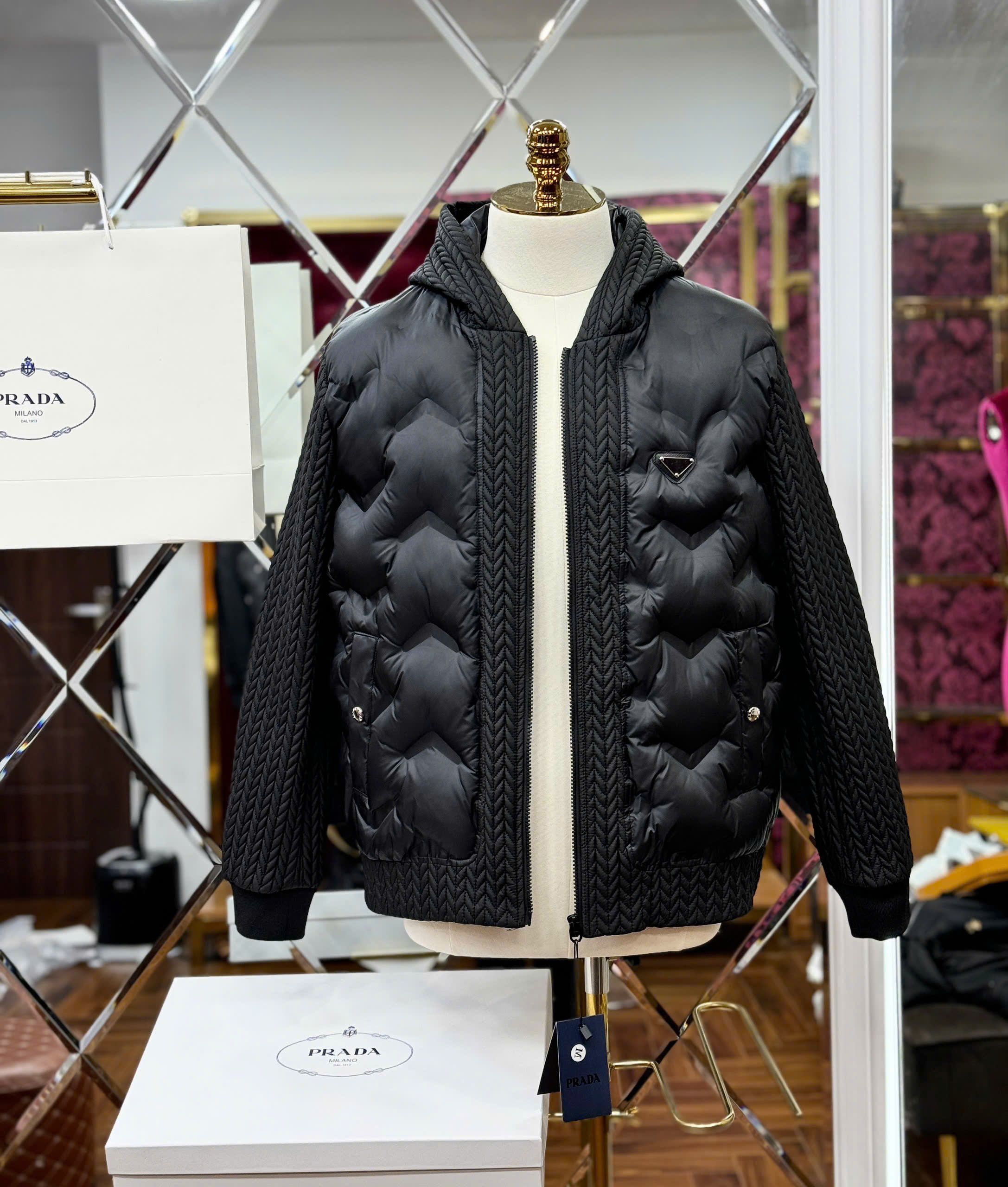 Áo khoác phao Prada phối tay mũ len đan logo tam giác tag ngực Like Auth M-XL MK