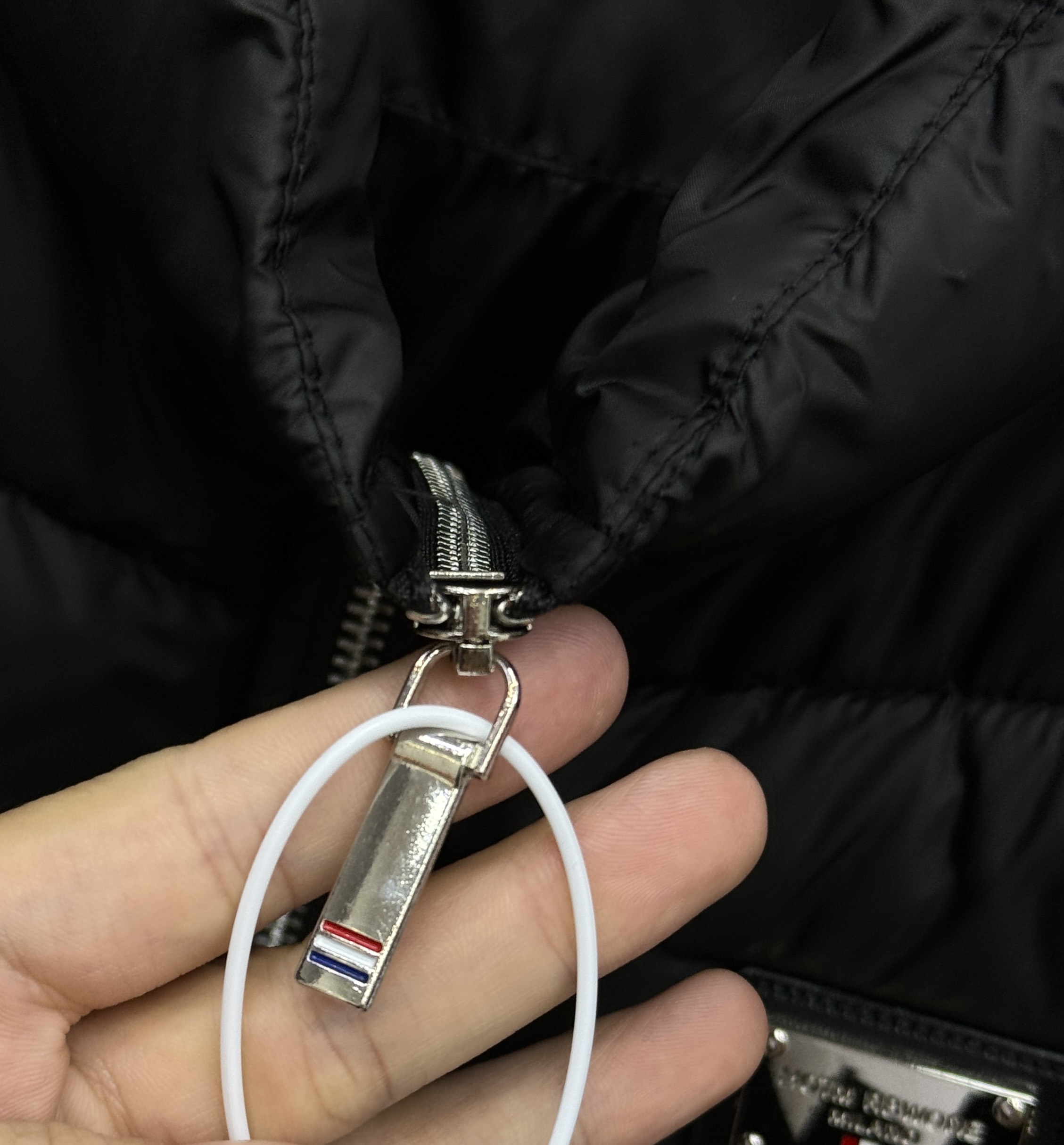 Áo khoác phao Thombrowne Đen check kẻ sọc tay tag vuông ngực Like Auth M-XXL CD