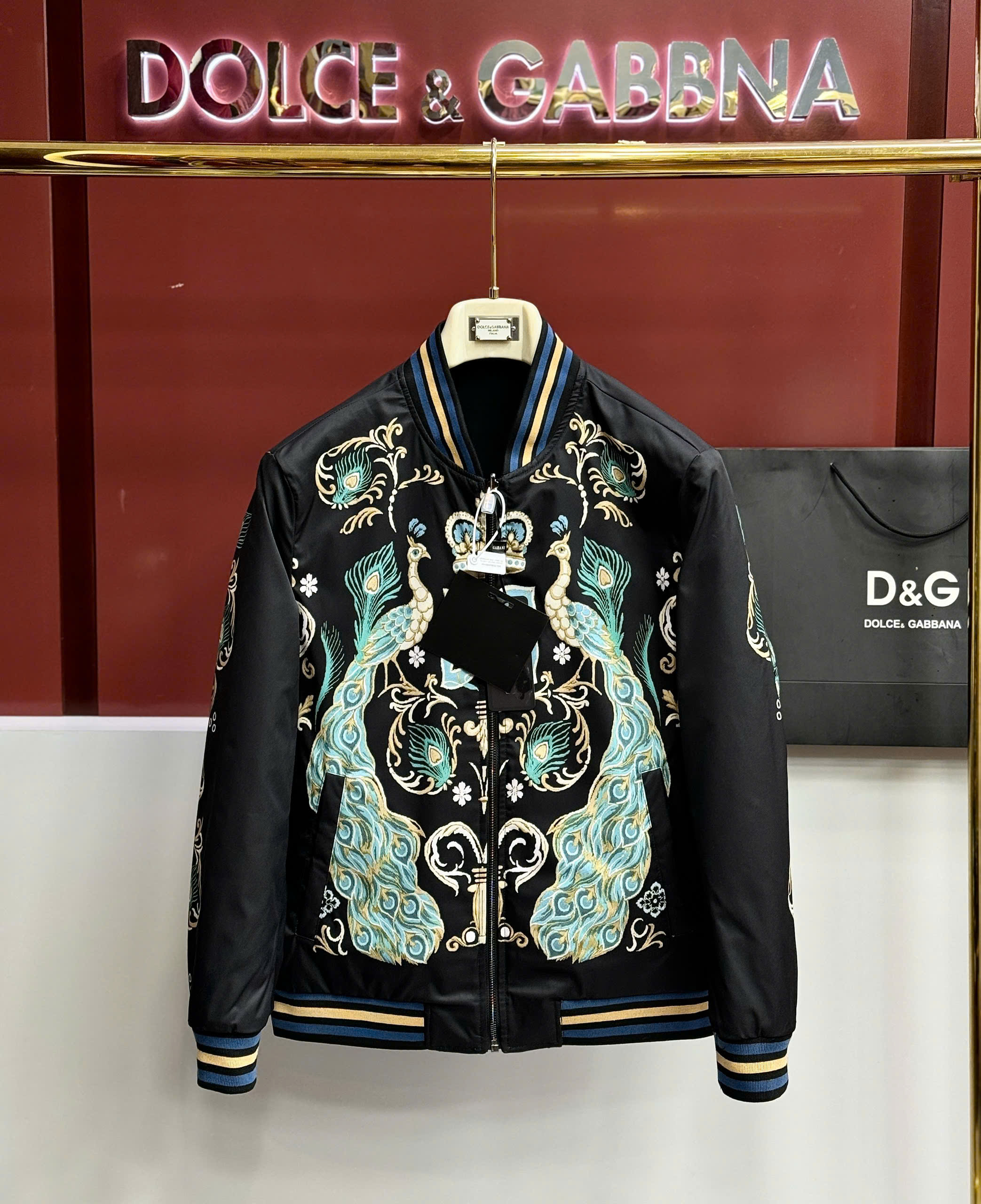 Áo khoác bomber Dolce Gabbana DG logo thêu đôi Công vương miện Like Auth 44-50 CD
