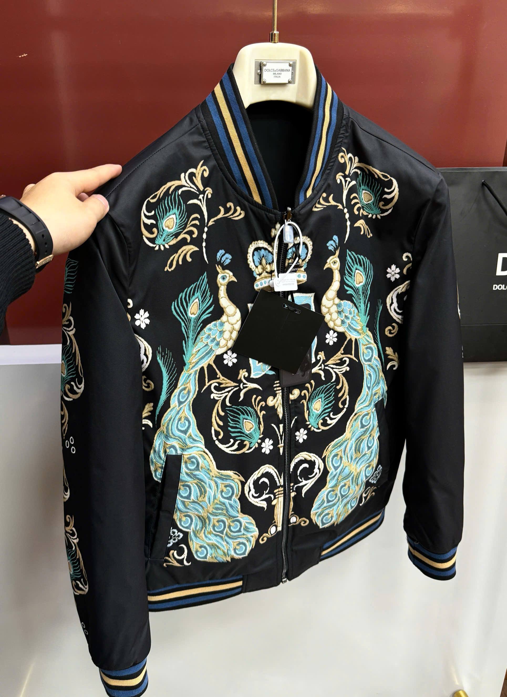 Áo khoác bomber Dolce Gabbana DG logo thêu đôi Công vương miện Like Auth 44-50 CD