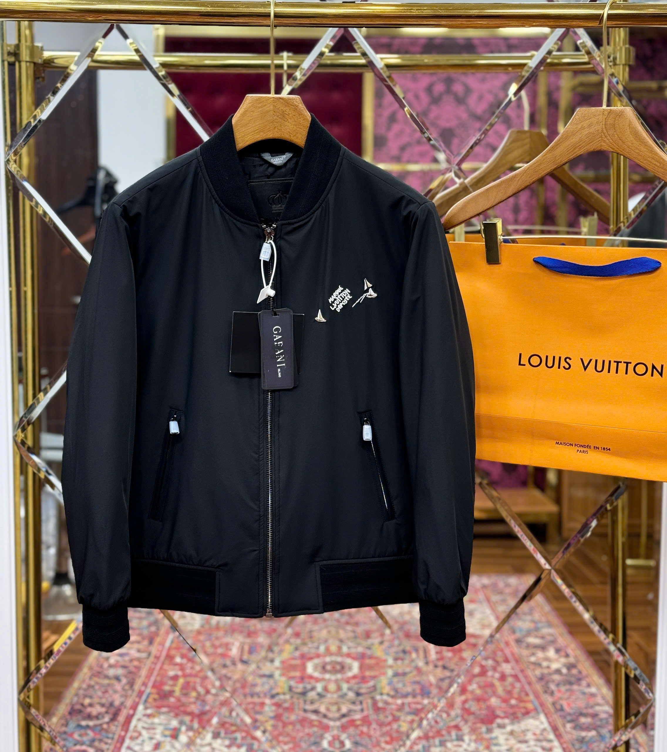 Áo khoác bomber Louis Vuitton LV logo thêu nhiều con thuyền nhỏ Like Auth S-XL MK