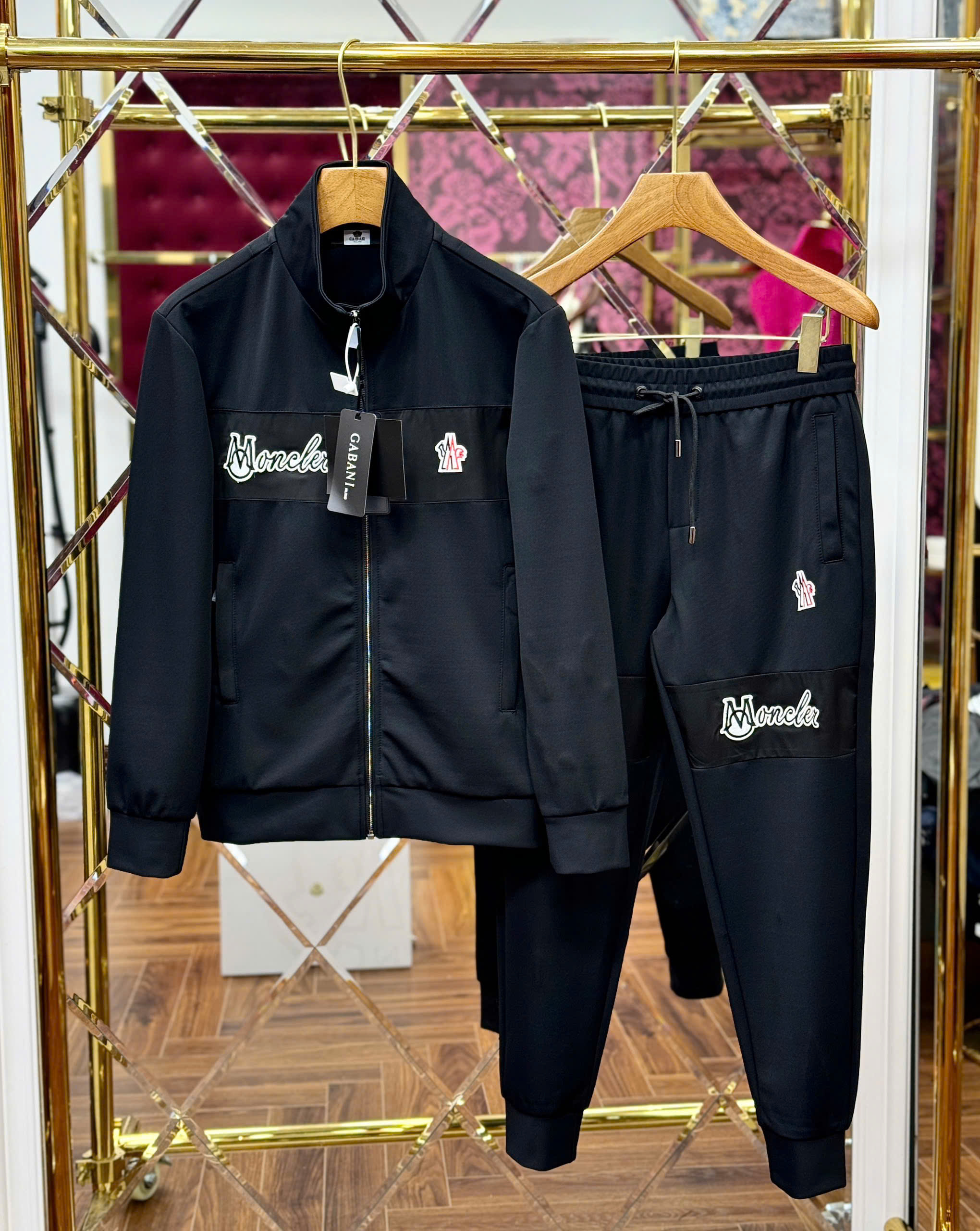 Set bộ Moncler khóa Đen logo wash tag ngang Like Auth 44-50 CD