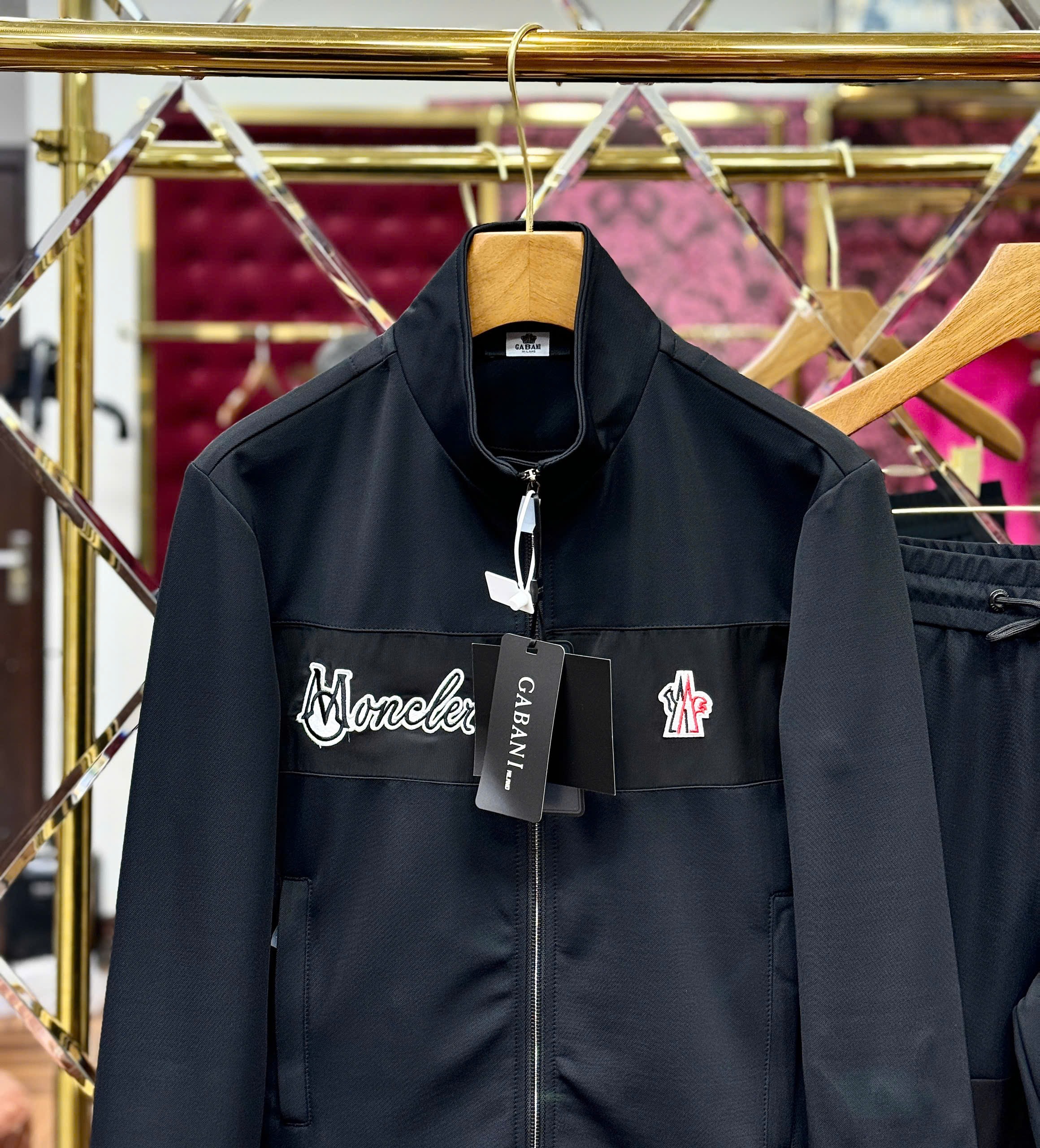 Set bộ Moncler khóa Đen logo wash tag ngang Like Auth 44-50 CD