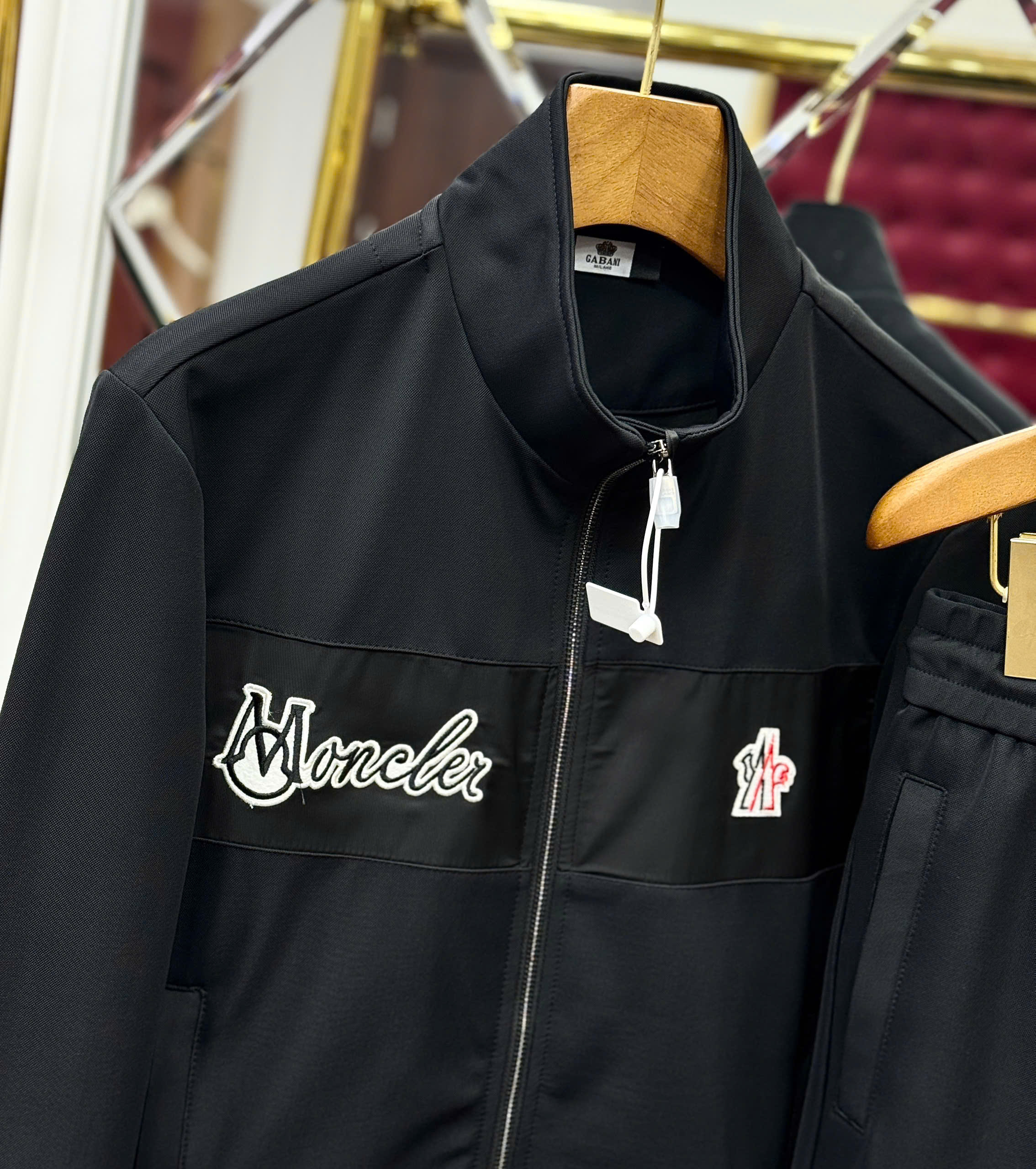 Set bộ Moncler khóa Đen logo wash tag ngang Like Auth 44-50 CD