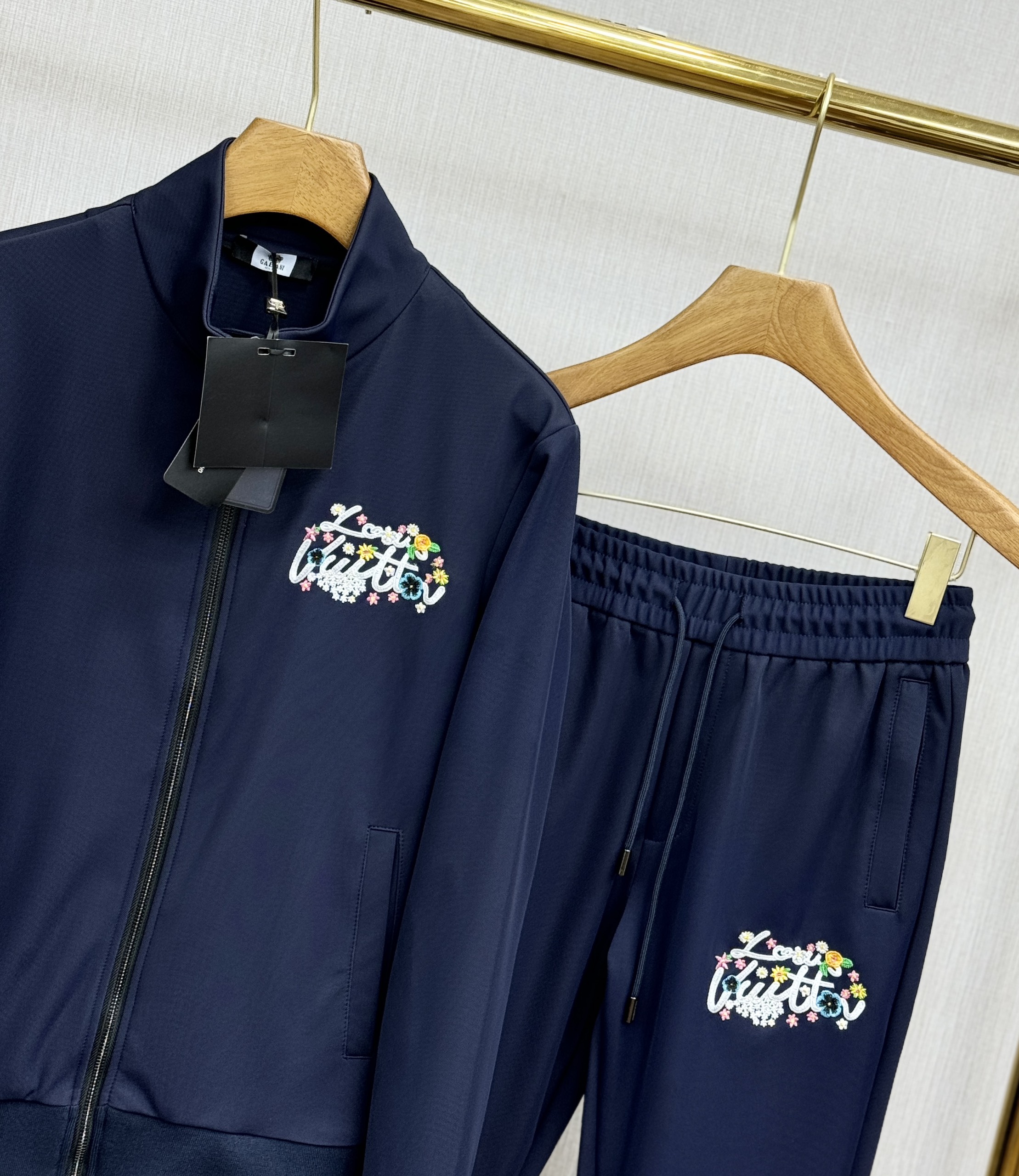 Set bộ nỉ Louis Vuitton khóa Xanh than logo thêu LV thêu hoa Like AUth 44-50 CD