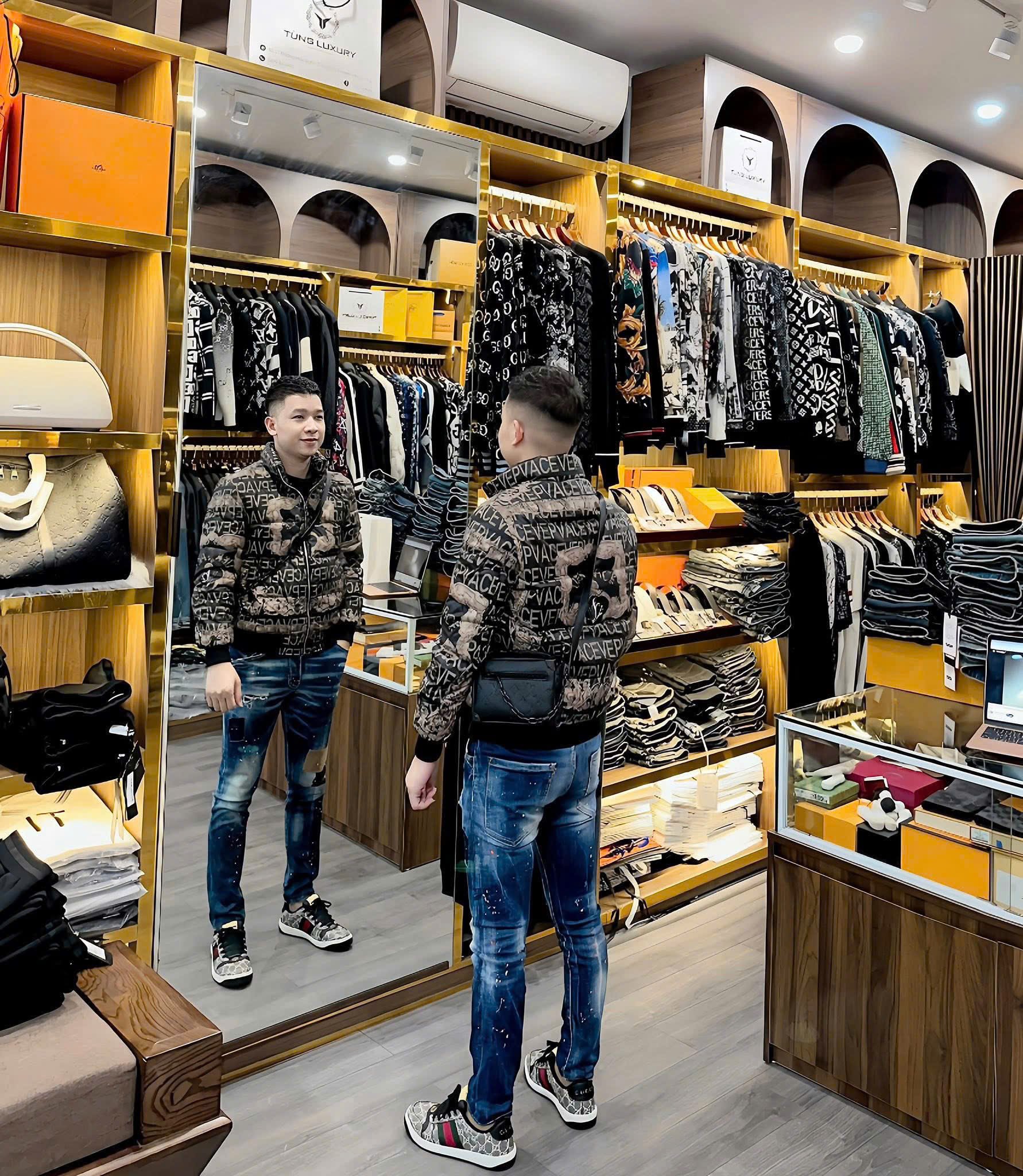 Áo khoác phao lông vũ Versace VS họa tiết full Like Auth 48-52 MK