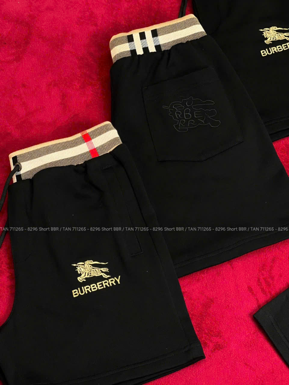 Quần short nỉ Burberry BBR Đen logo Vàng thêu phối cạp Nâu kẻ sọc Like Auth 1-1 on web LK