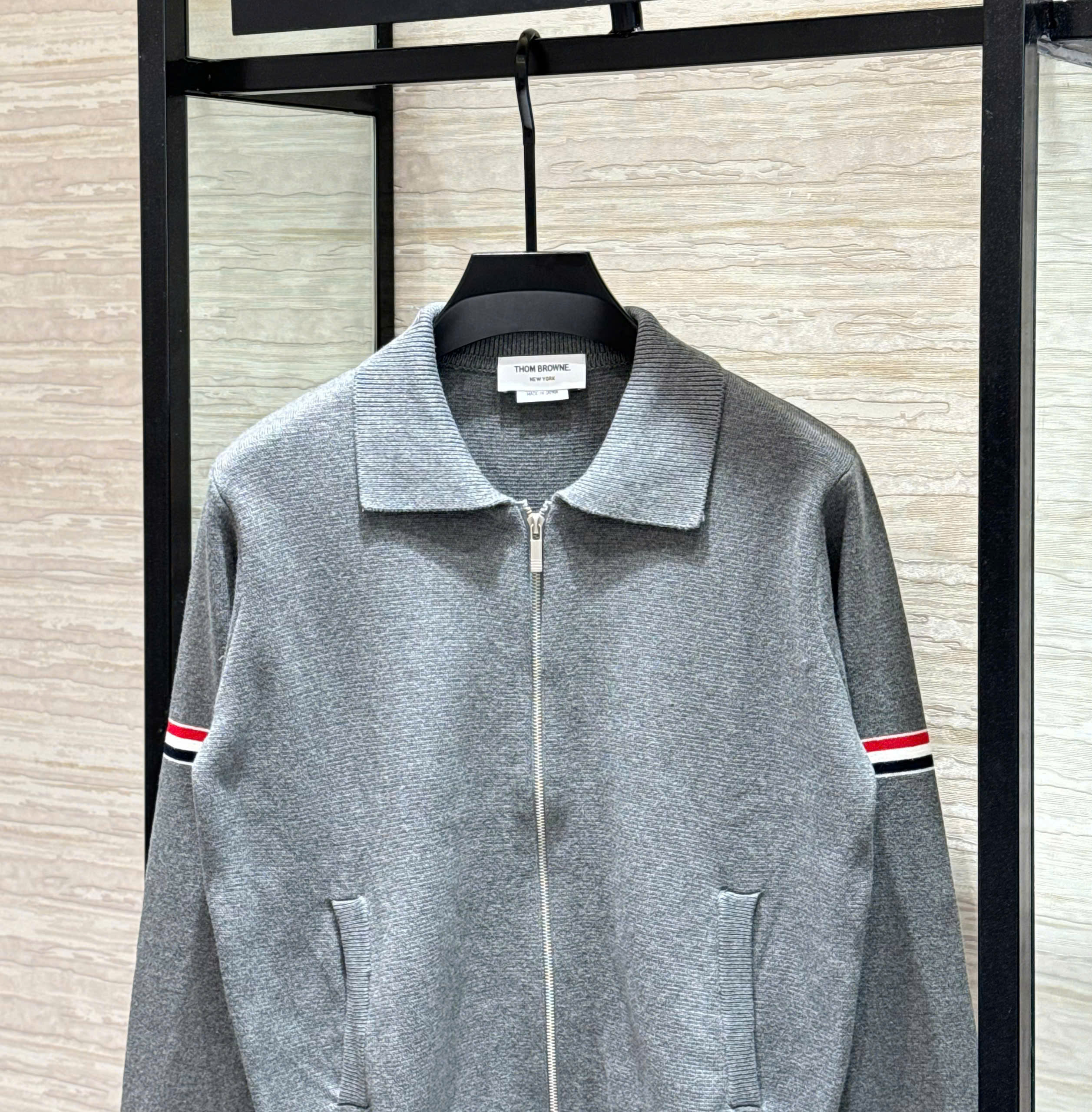 Áo khoác len Thombrowne Xám Ghi cổ bẻ 2 tay kẻ tay sọc Xanh Đỏ Like Auth M-XXL DDT