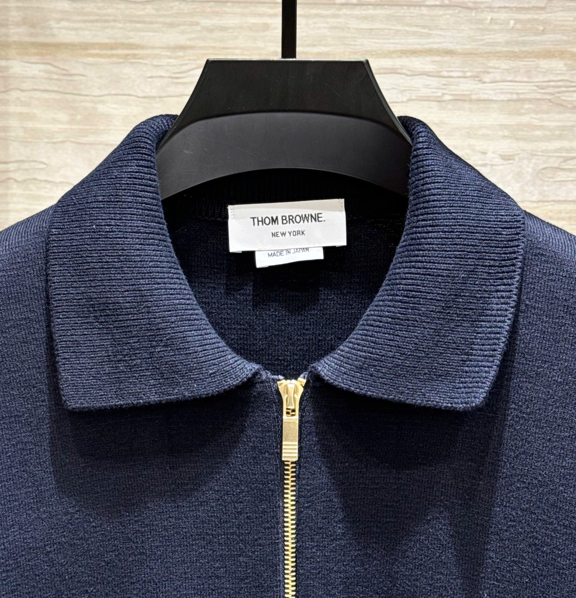 Áo khoác len Thombrowne Xanh Than cổ bẻ 2 tay kẻ tay sọc Xanh Đỏ Like Auth M-XXL DDT