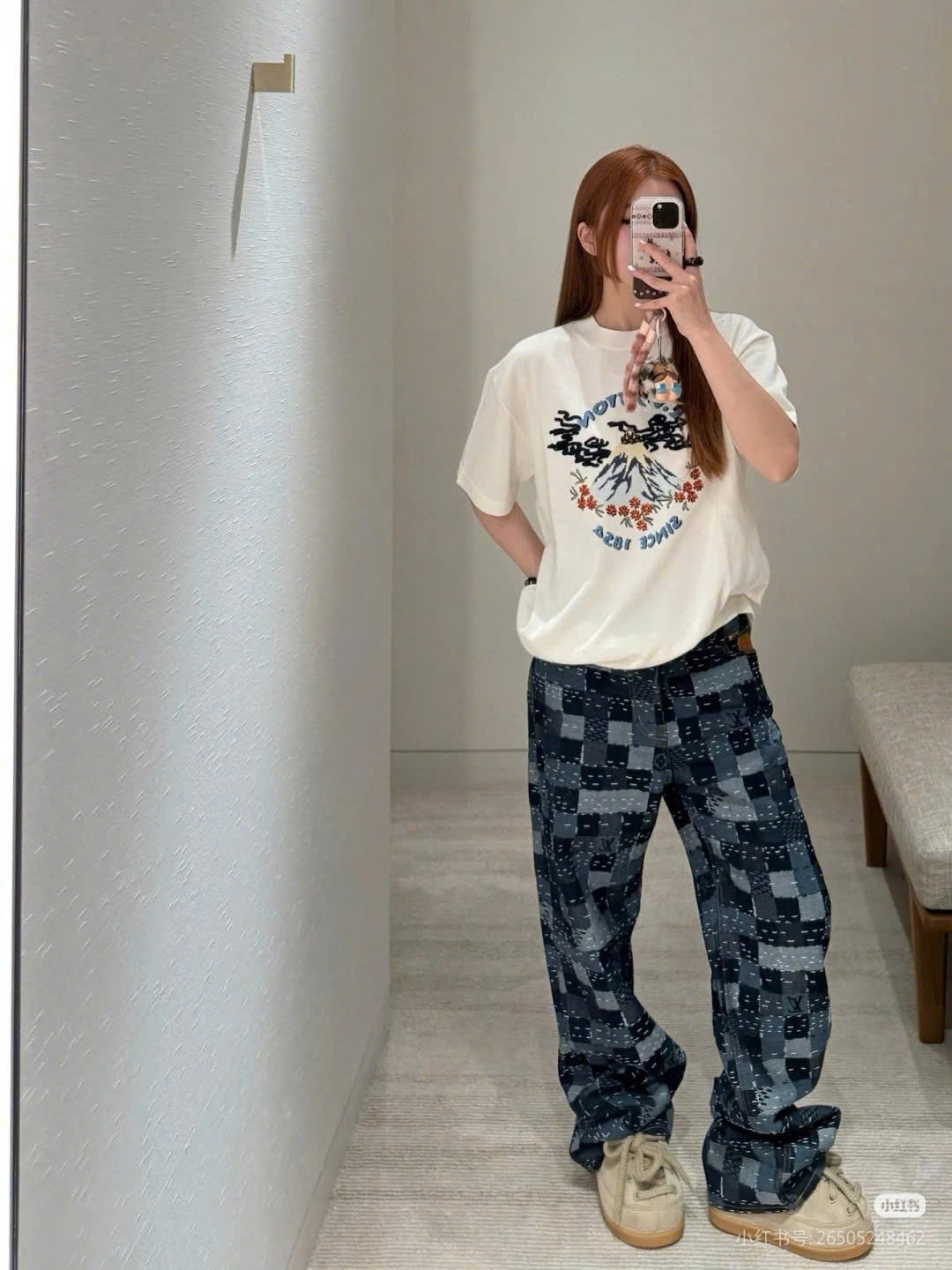 Áo phông T shirt Louis Vuitton LV Trắng logo thêu họa tiết trên đỉnh núi Like Auth XS-M DDT