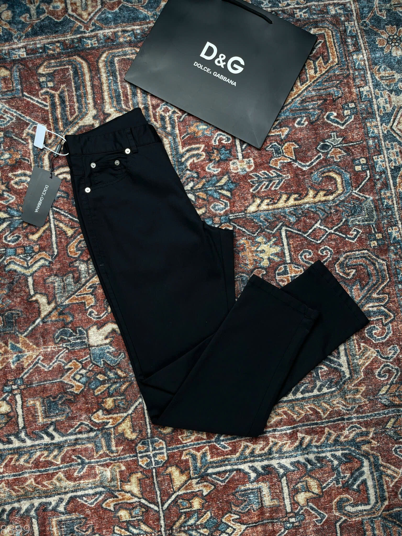 Quần kaki Dolce Gabbana Đen trơn logo DG tag vàng Like Auth 28-36 DDT