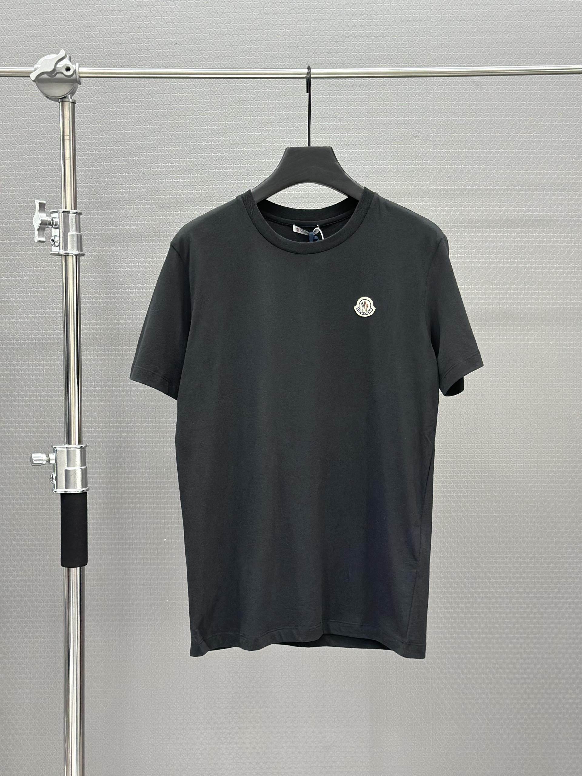 Áo phông T shirt Moncler basic logo thêu ngực Like Auth S-L VTN