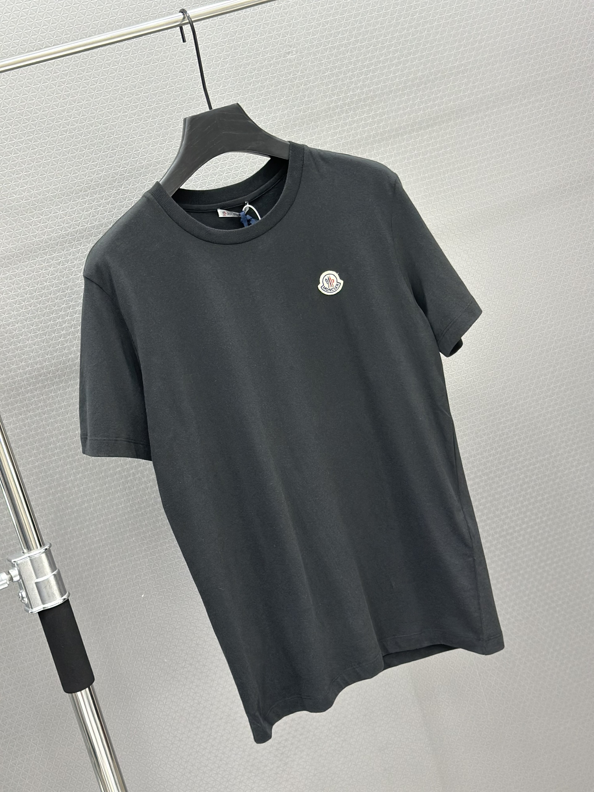 Áo phông T shirt Moncler basic logo thêu ngực Like Auth S-L VTN