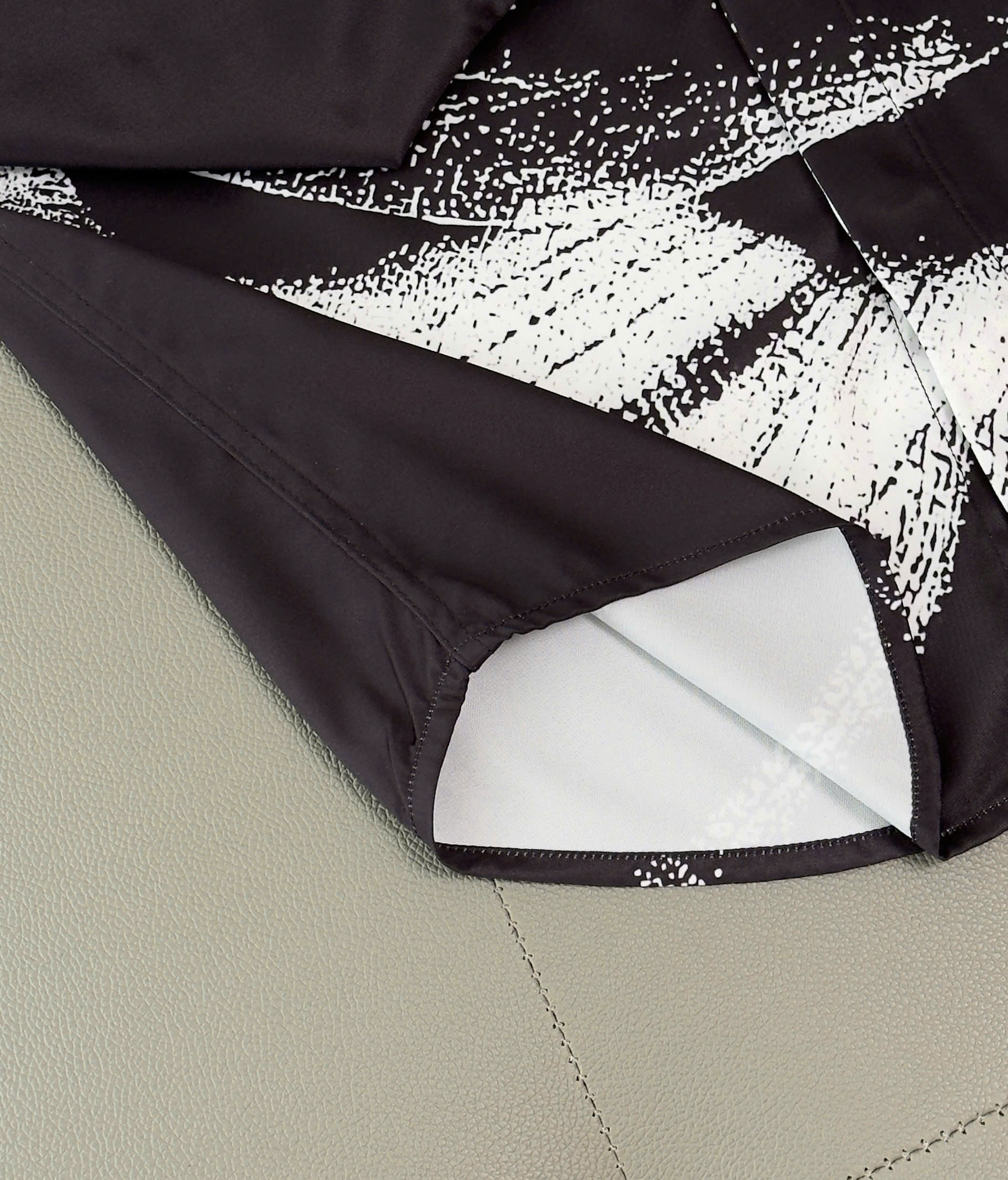 Áo sơ mi lụa Mcqueen MCQ Trắng họa tiết chuồn chuồn Like Auth 38-41 DDT