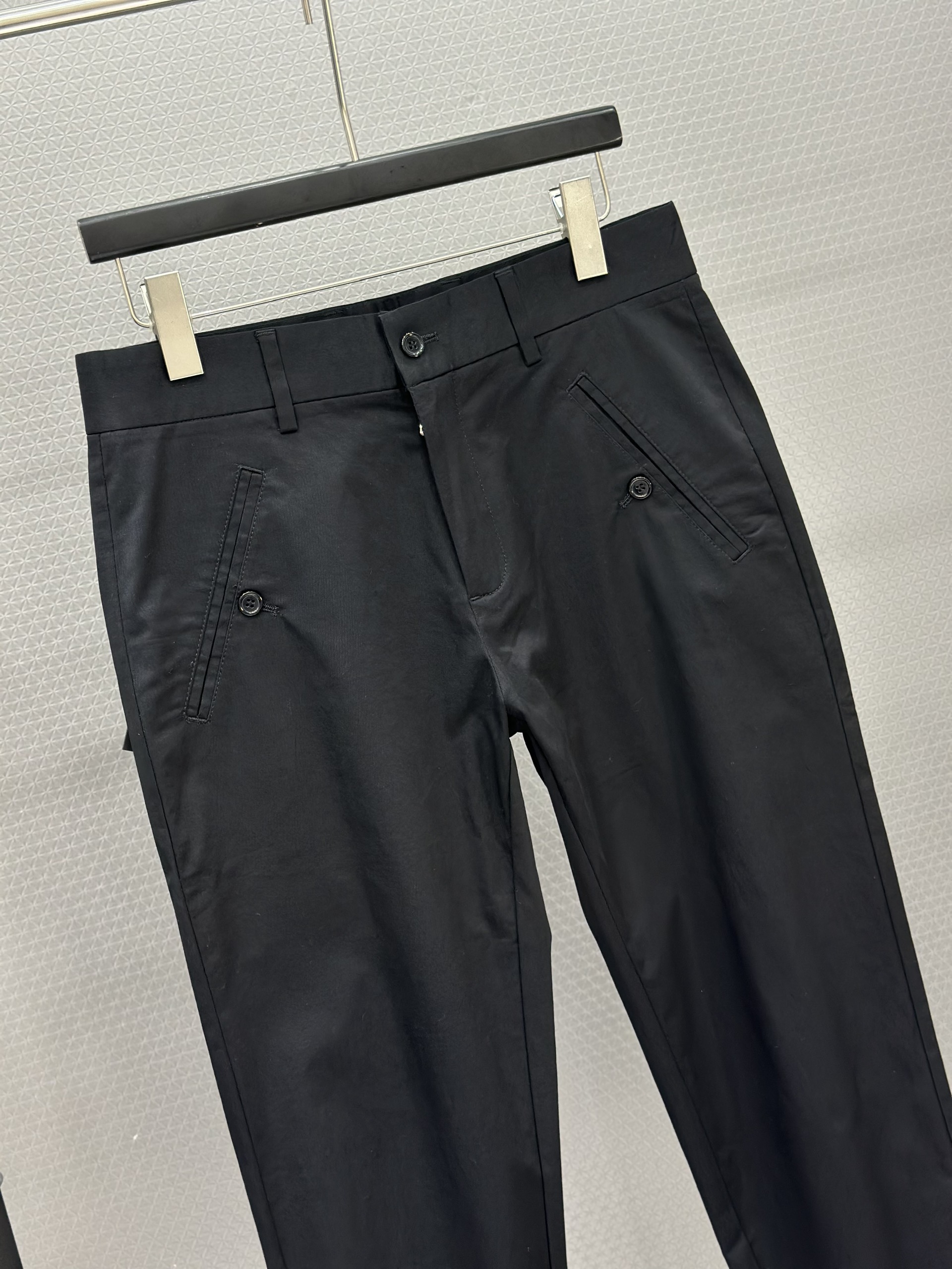 Quần âu tây Docle Gabbana DG 8326 Đen mix khóa gấu Like Auth 44-52 VTN