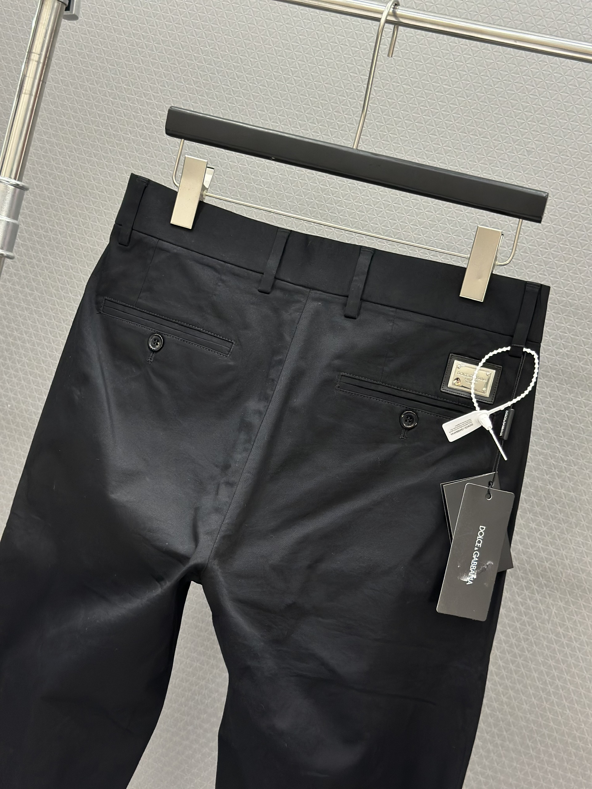 Quần âu tây Docle Gabbana DG 8326 Đen mix khóa gấu Like Auth 44-52 VTN