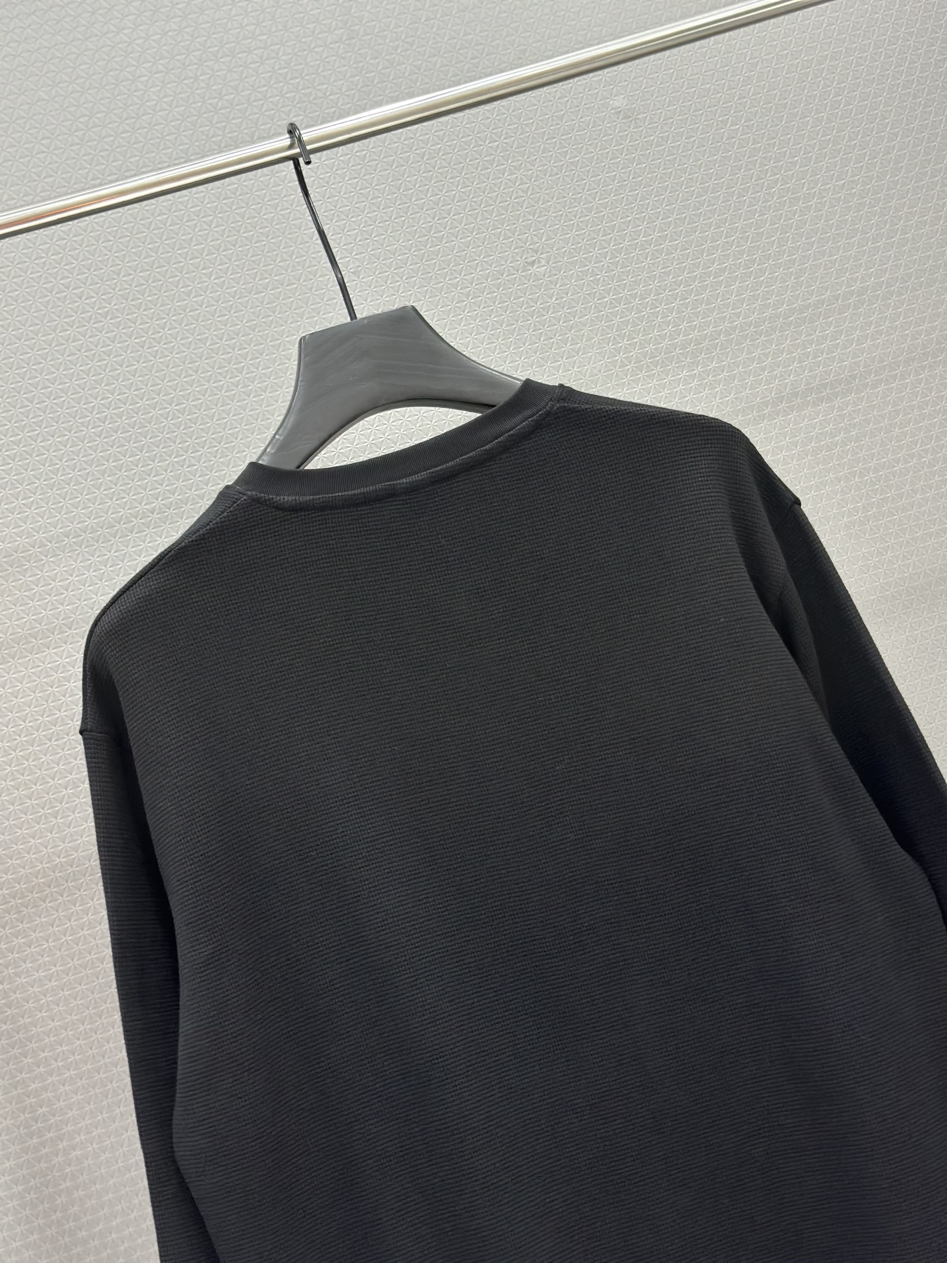 Áo sweater len Chrome Heart CH 25292 Đen chữ thập da wash ngực Like Auth S-L VTN