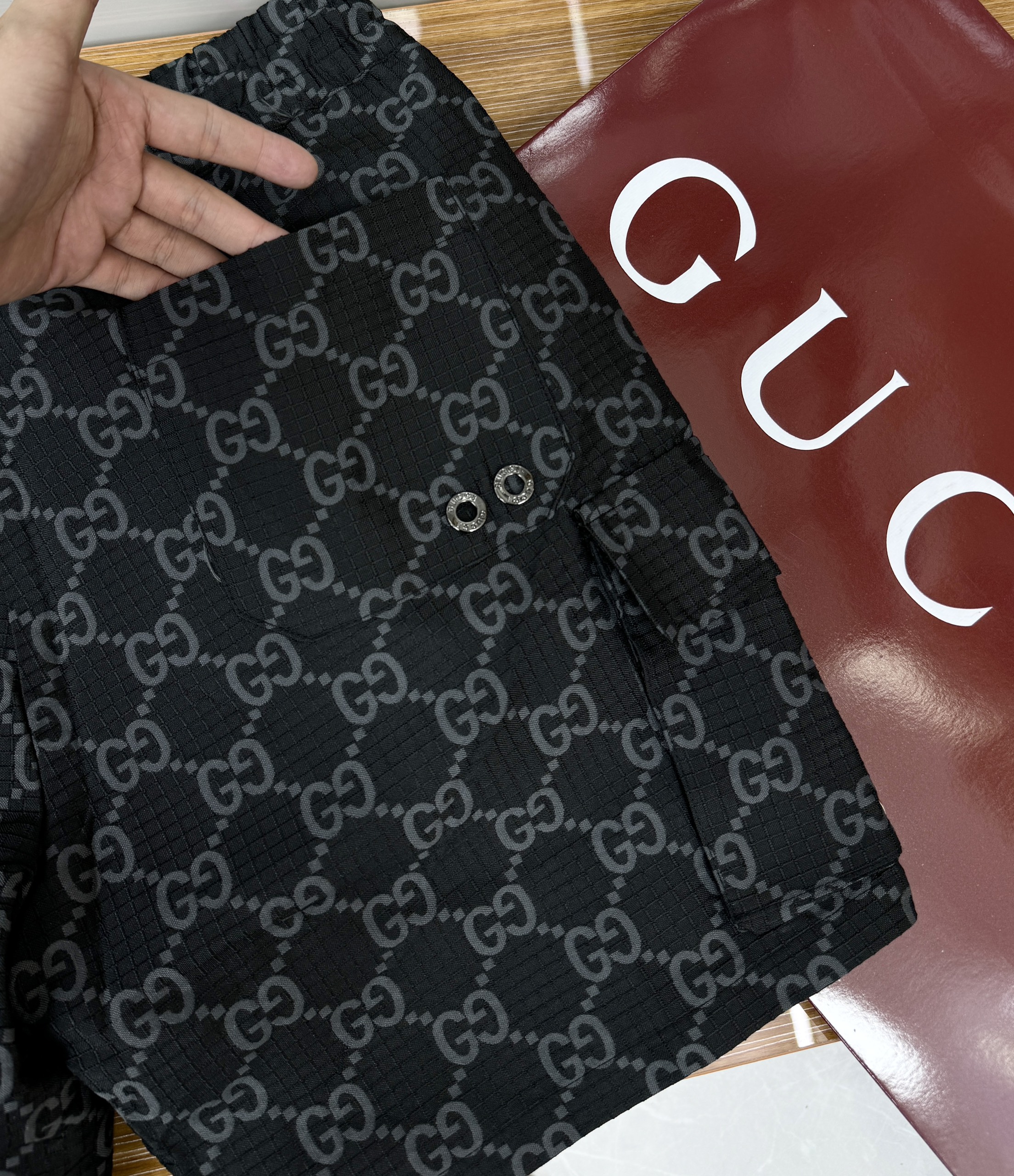 Quần short gió Gucci GC họa tiết monogram logo GG full Like Auth 1-1 on web CD