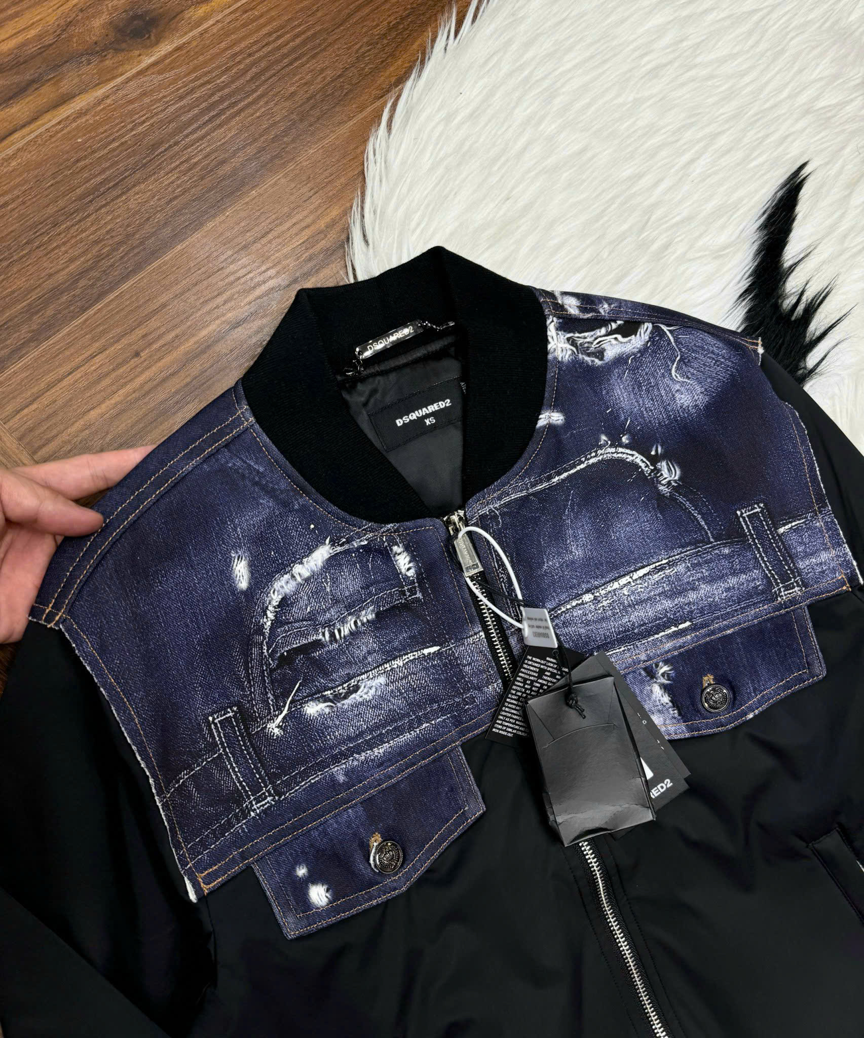 Áo khoác bomber gió Dsquared2 DSQ wash vải bò vai ngực Like Auth XS-L CD