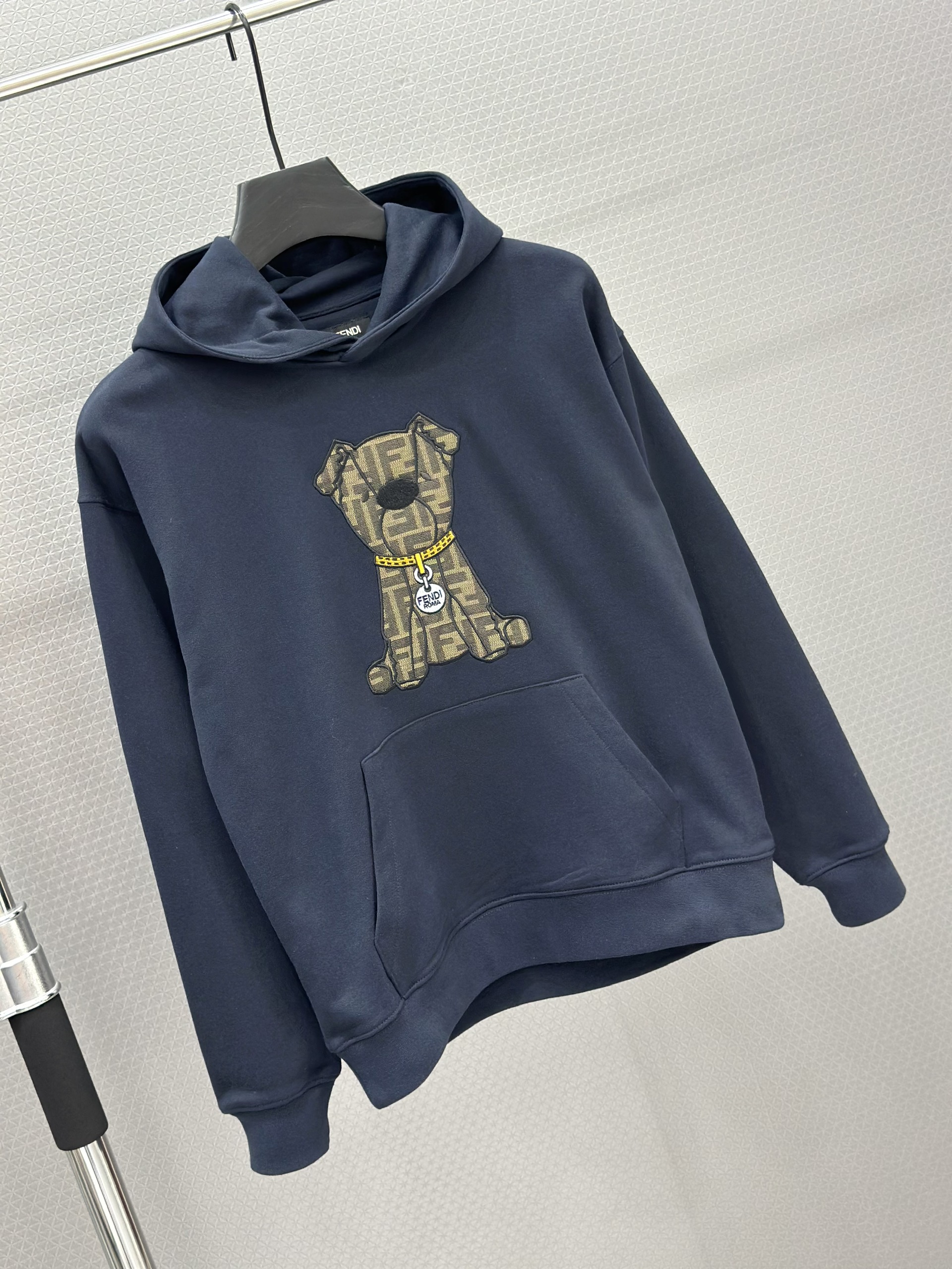 Áo hoodie Fendi FD 1420 họa tiết Cún Like Auth XS-M VTN