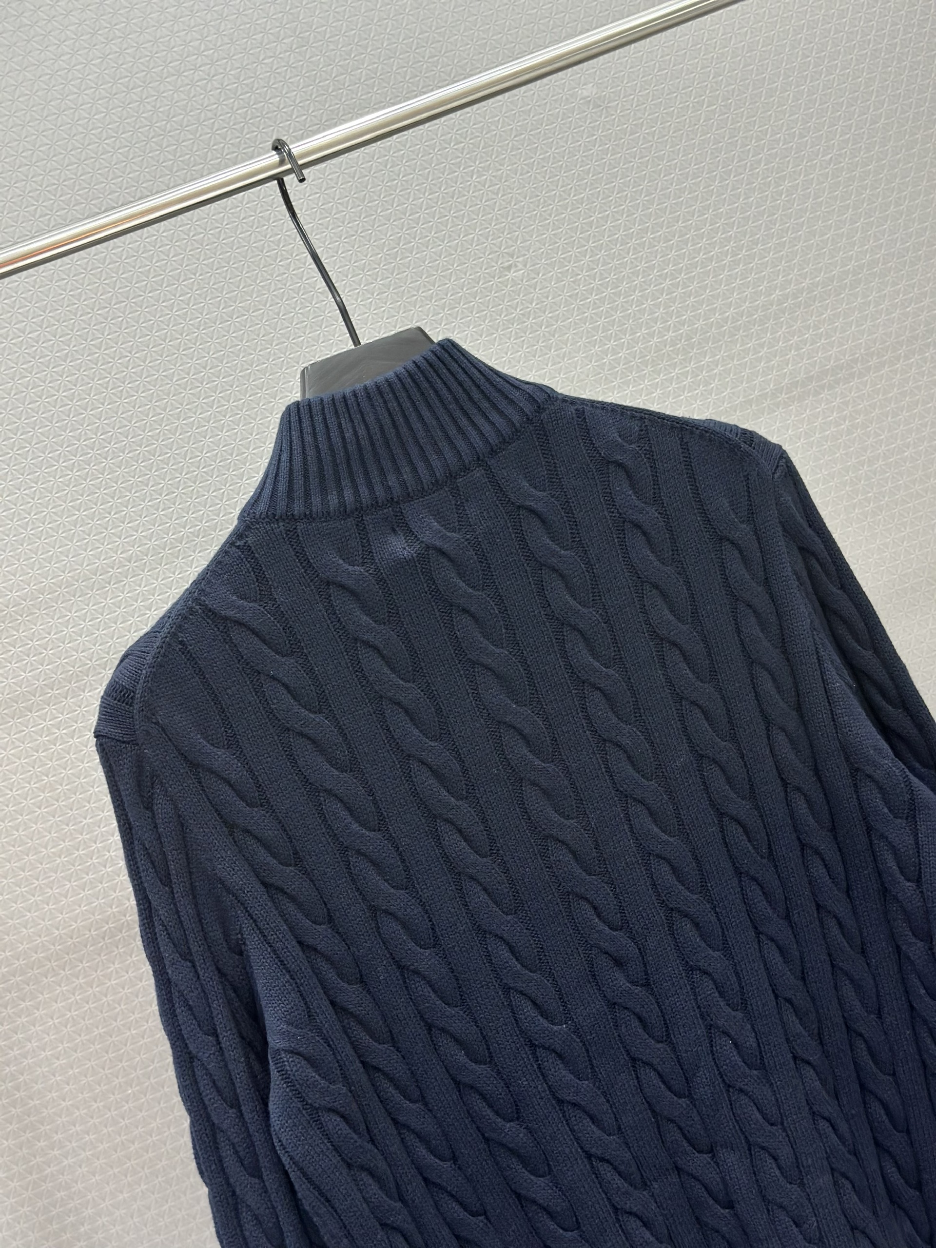 Áo Polo len dài tay cổ khóa 25274 Xanh Than logo đỏ thêu ngực Like Auth S-L VTN