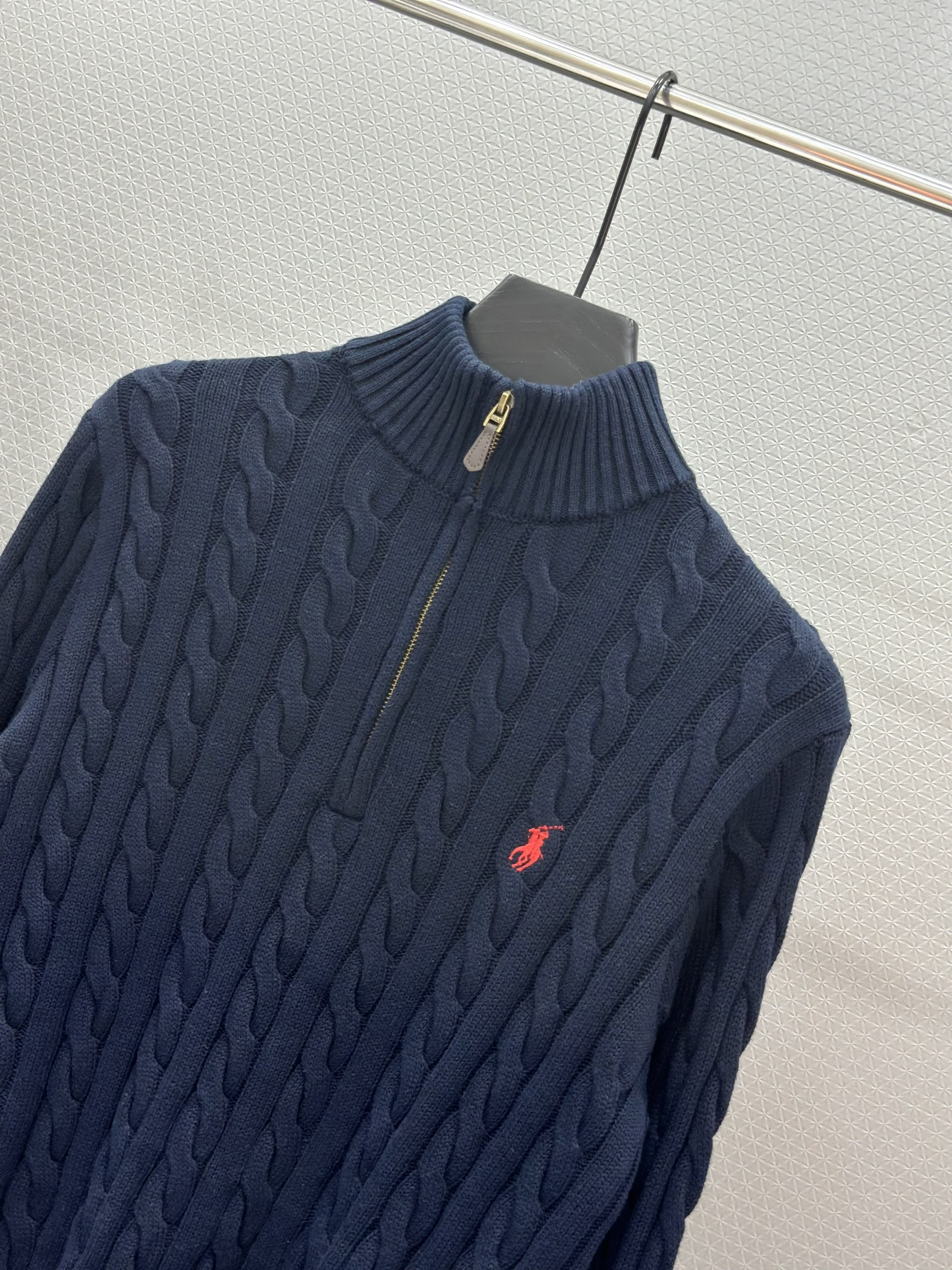 Áo Polo len dài tay cổ khóa 25274 Xanh Than logo đỏ thêu ngực Like Auth S-L VTN