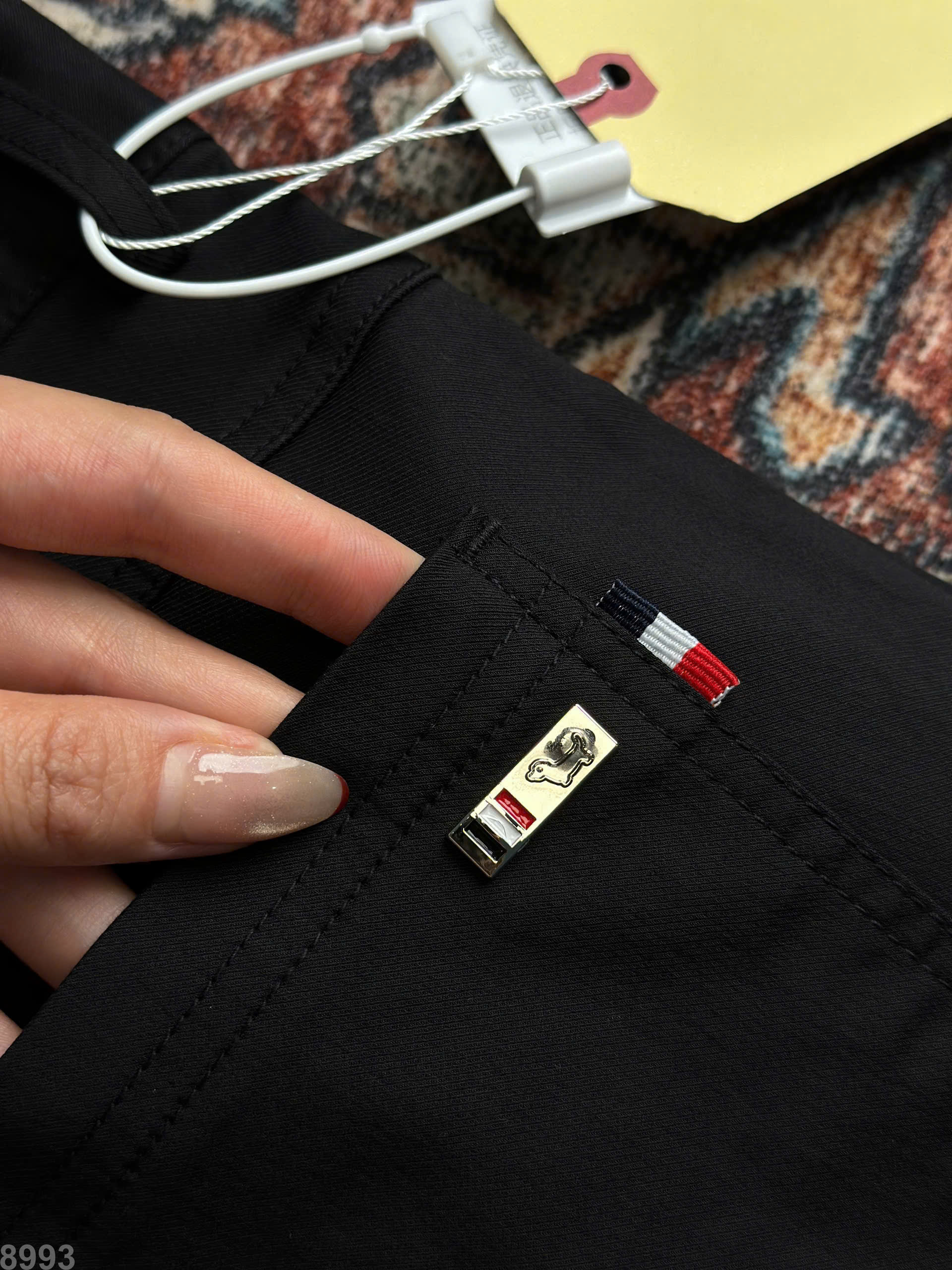 Quần Kaki Thombrowne Đen tag túi sau Like Auth 28-36 DDT